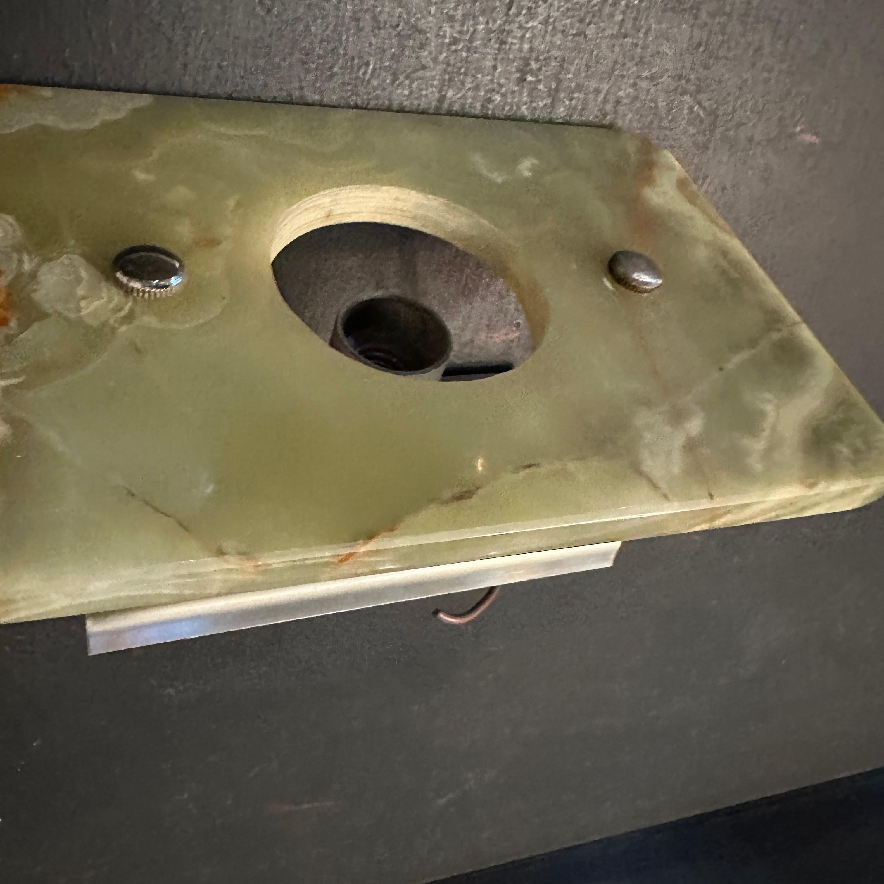XX secolo Coppia di lampade da parete in marmo onice verde e marrone degli anni '70 in vendita