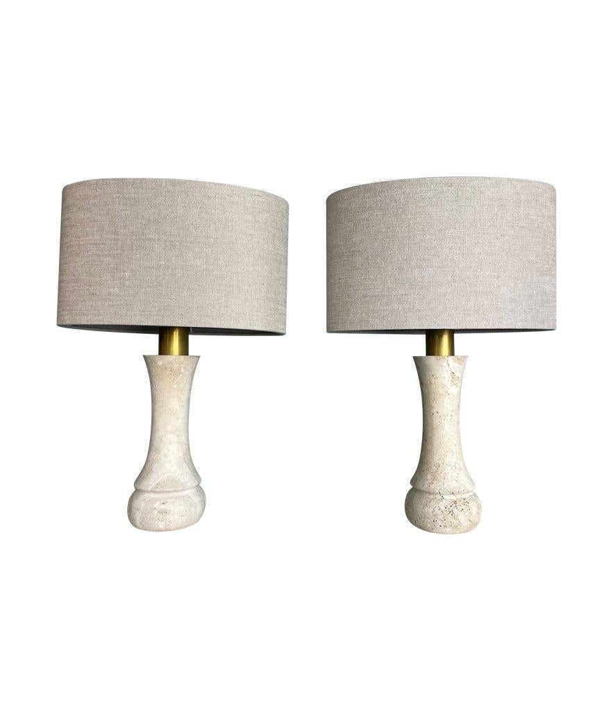 A pair of 1970s travertine and brass lamps by Fratelli Mannelli For Sale 4