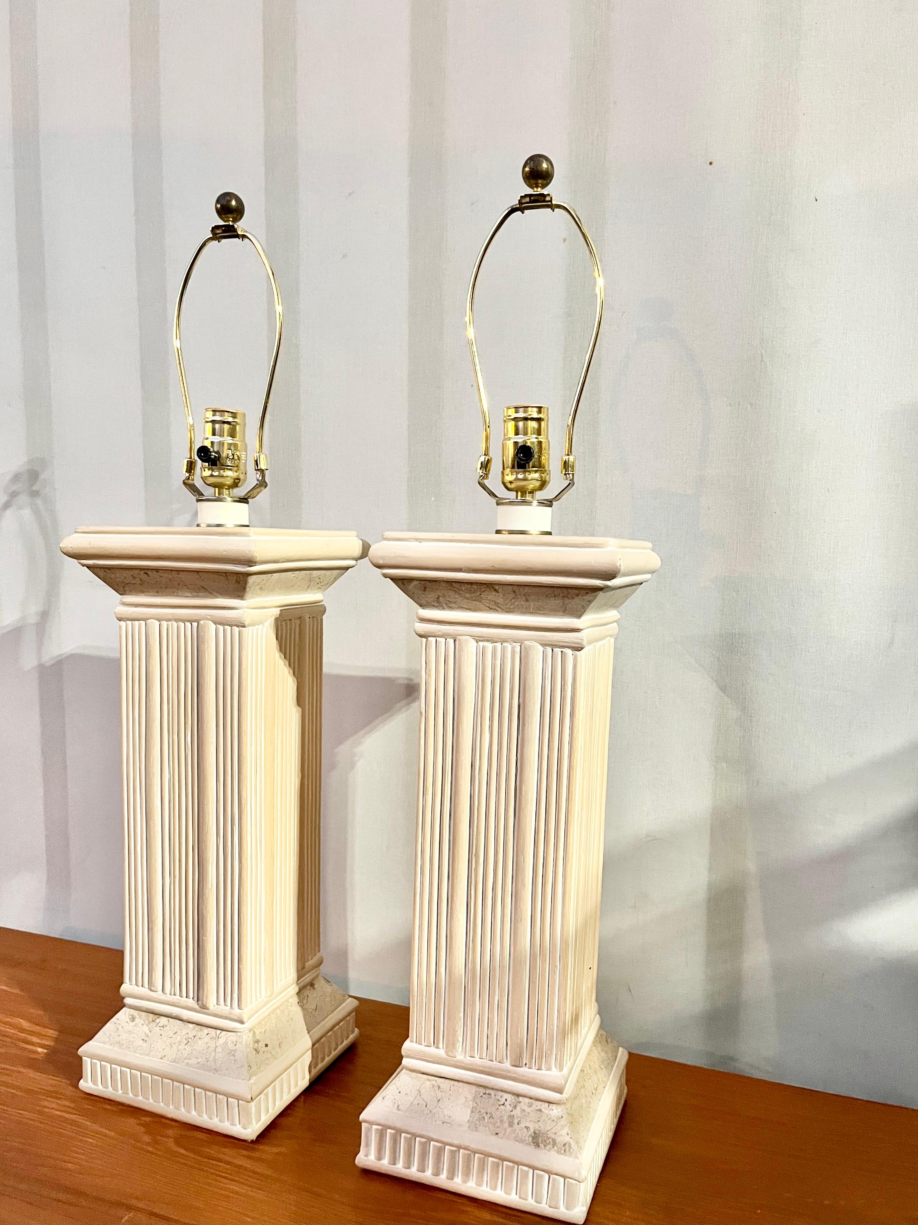 Hollywood Regency Pair of 1980s Coastal Style Rattan Table Lamps For Sale