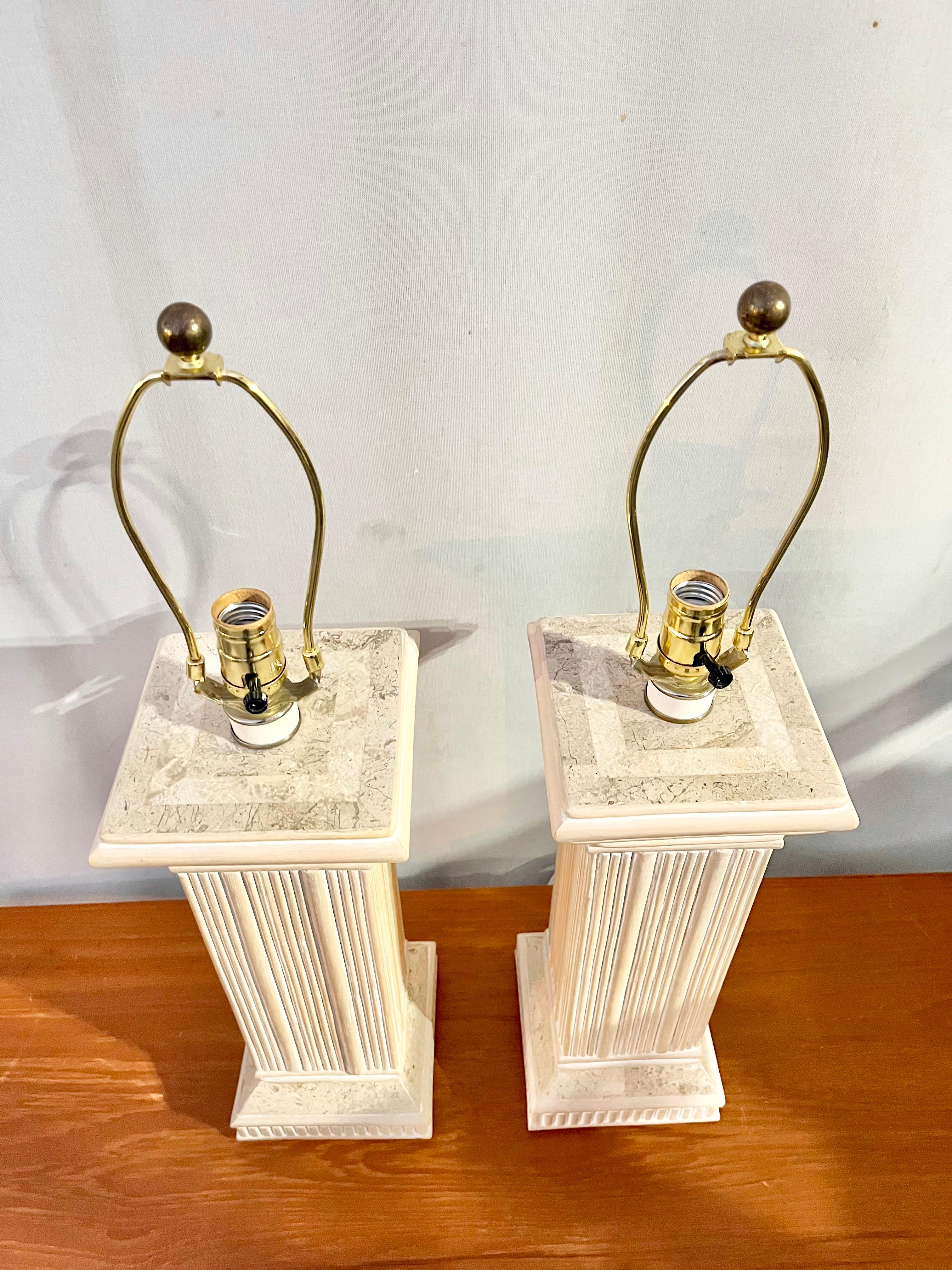 Paire de lampes de table en rotin de style côtier des années 1980 en vente 1