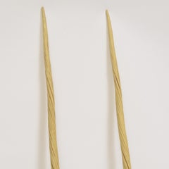 Paire de flèches en faux Narwale des années 1980