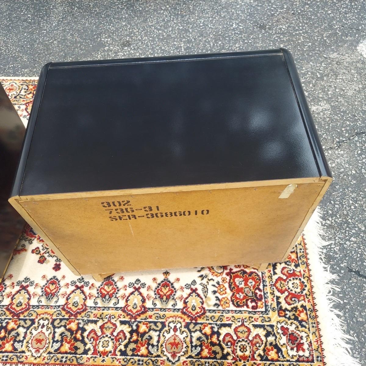 A pair of 1980s Postmodern Black Lacquer and Brass Nightstands by Lane 2