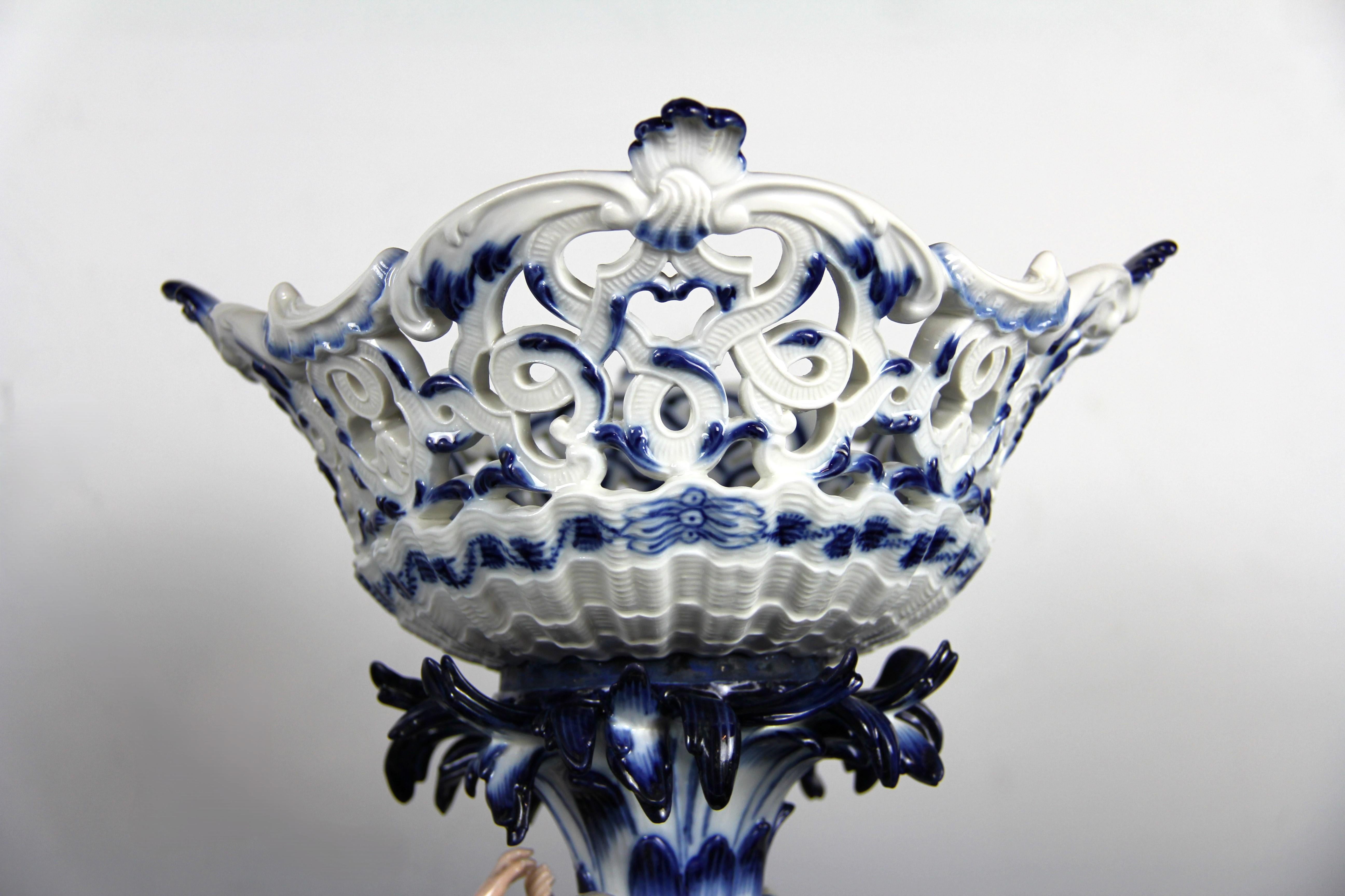 A Pair of 19th C. Meissen Porcelain Blue and White Hide and Seek Centerpieces For Sale 5