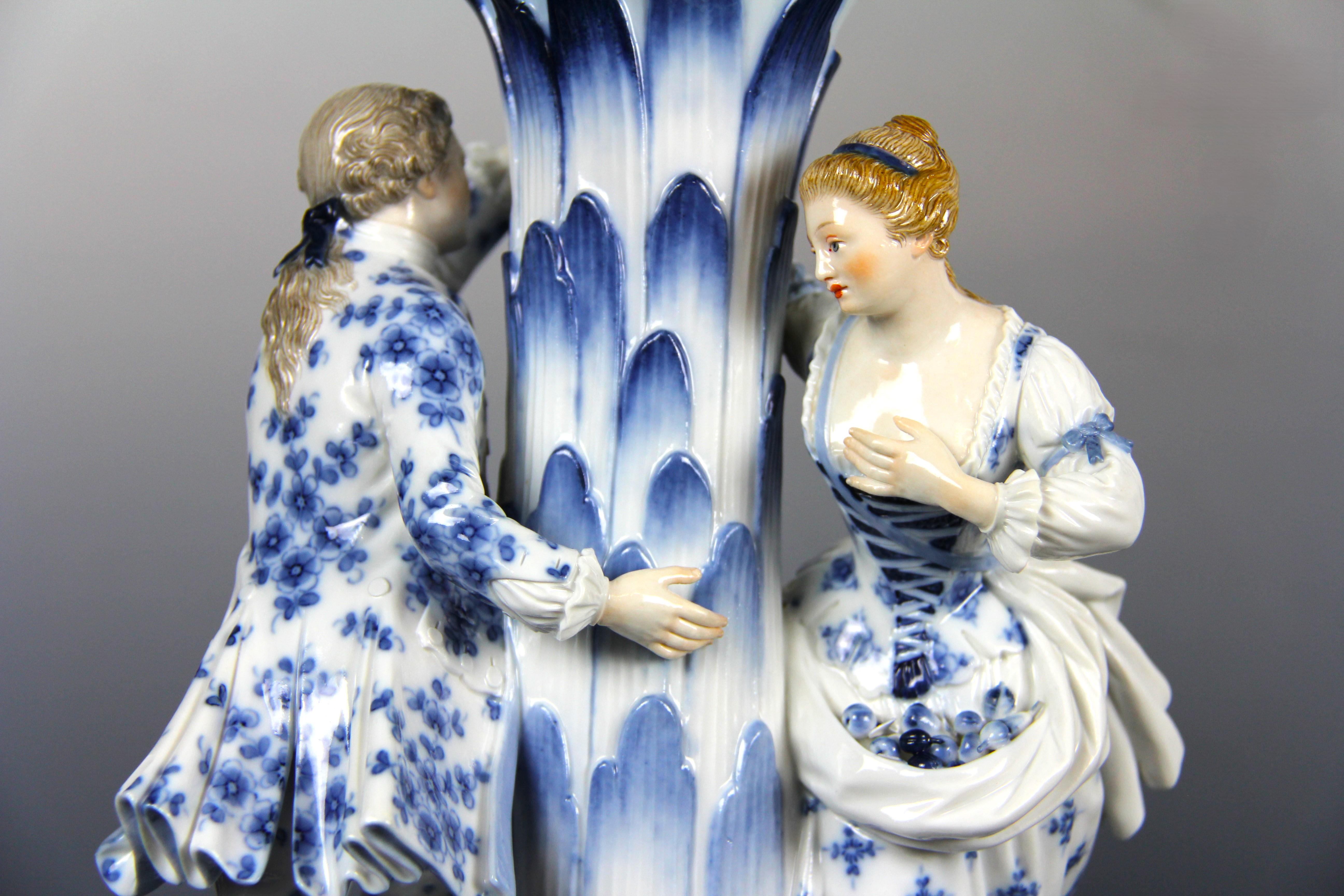 Late 19th Century A Pair of 19th C. Meissen Porcelain Blue and White Hide and Seek Centerpieces For Sale