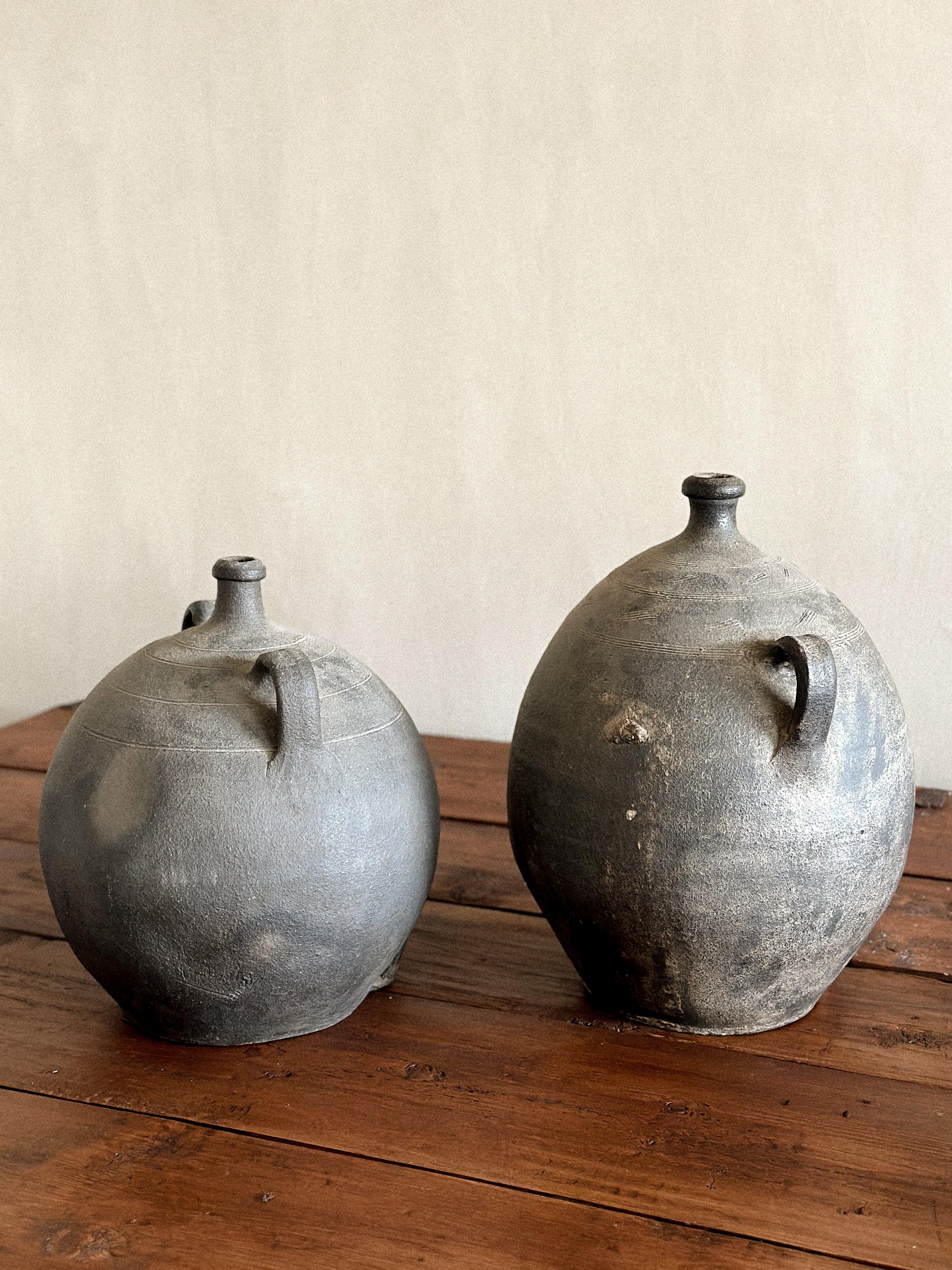 Romantico Coppia di vasi Wabi Sabi antichi del XIX secolo, Spagna, fine 1800 circa in vendita