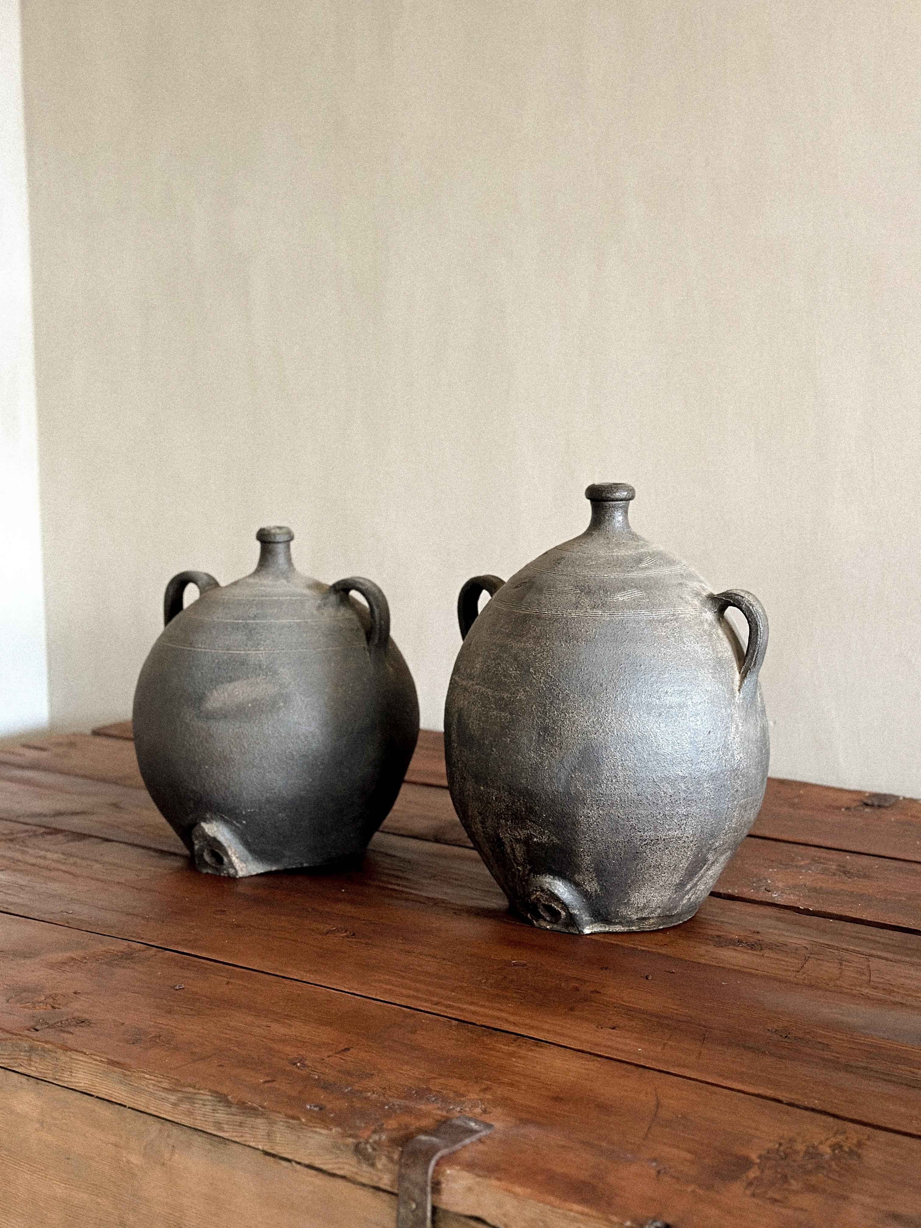Coppia di vasi Wabi Sabi antichi del XIX secolo, Spagna, fine 1800 circa in vendita 2
