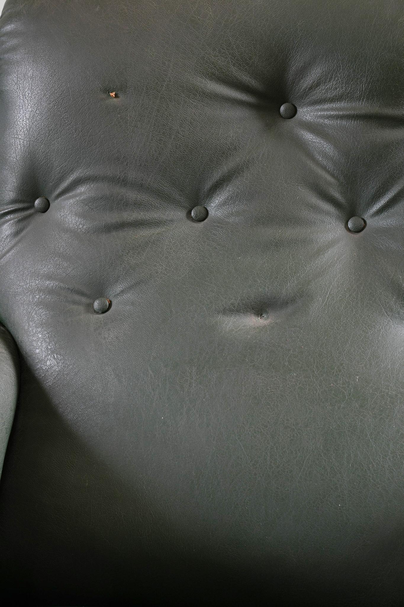 Paire de fauteuils du XIXe siècle par George Trollope en vente 8