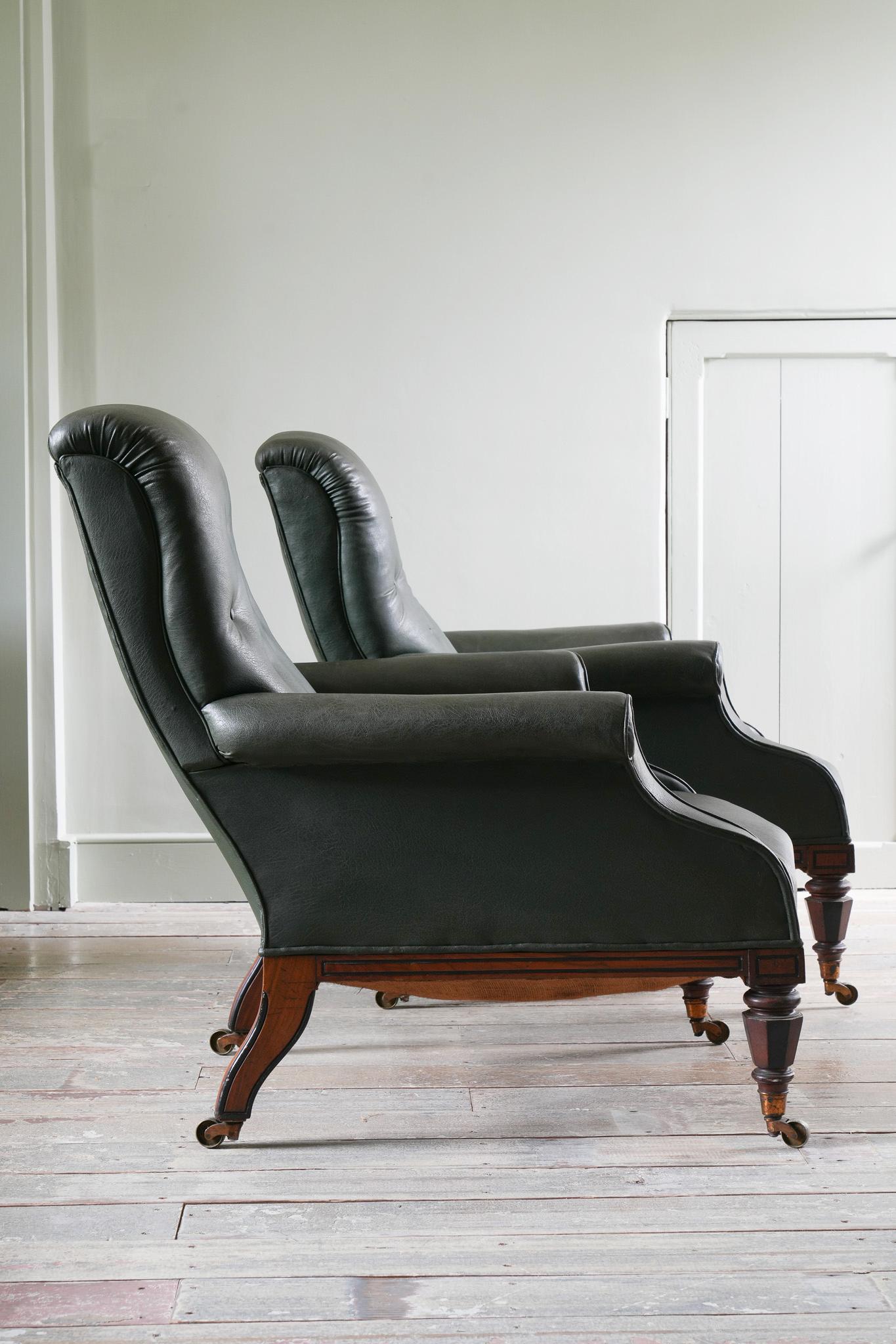 Paire de fauteuils du XIXe siècle par George Trollope en vente 10