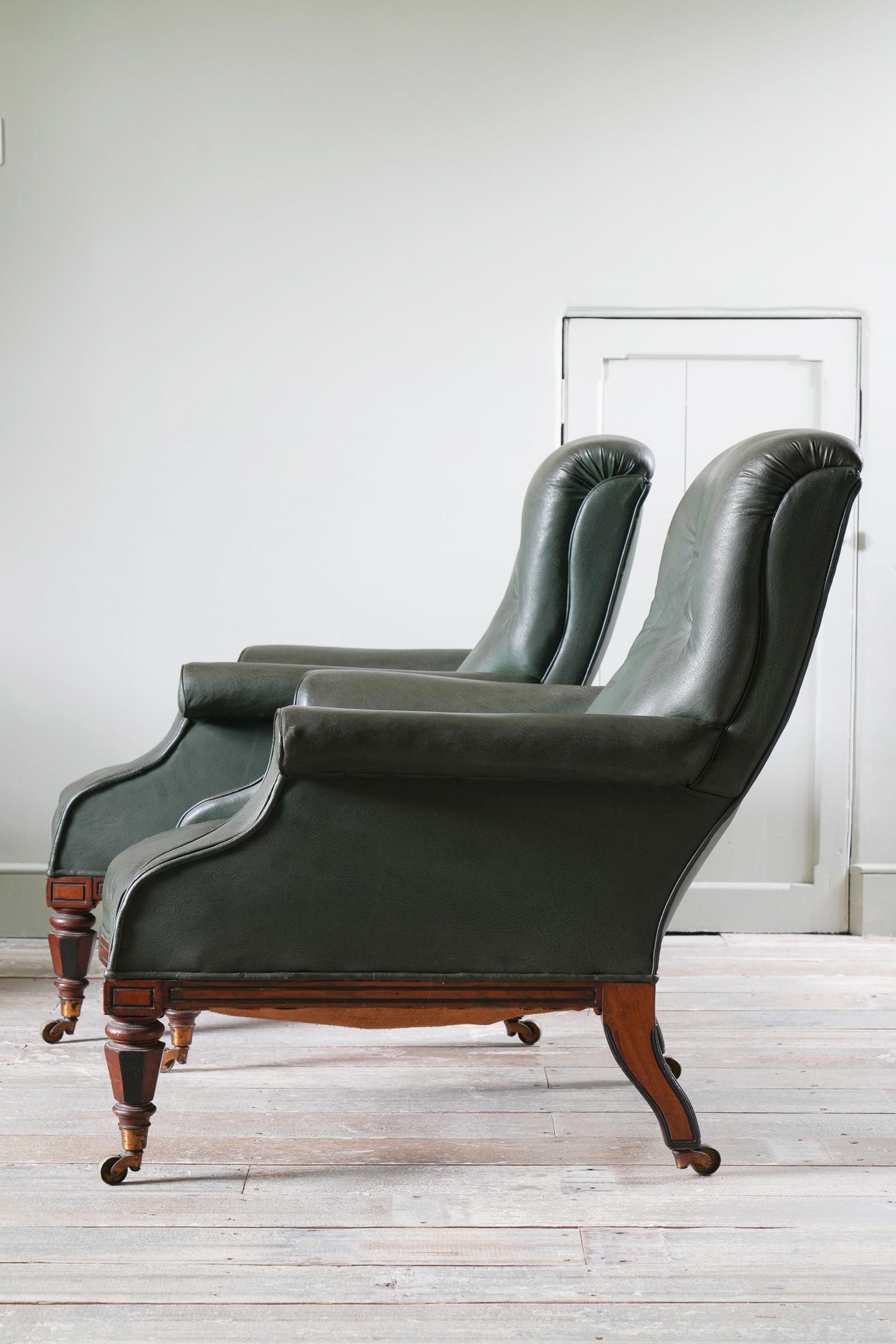 Paire de fauteuils du XIXe siècle par George Trollope en vente 13