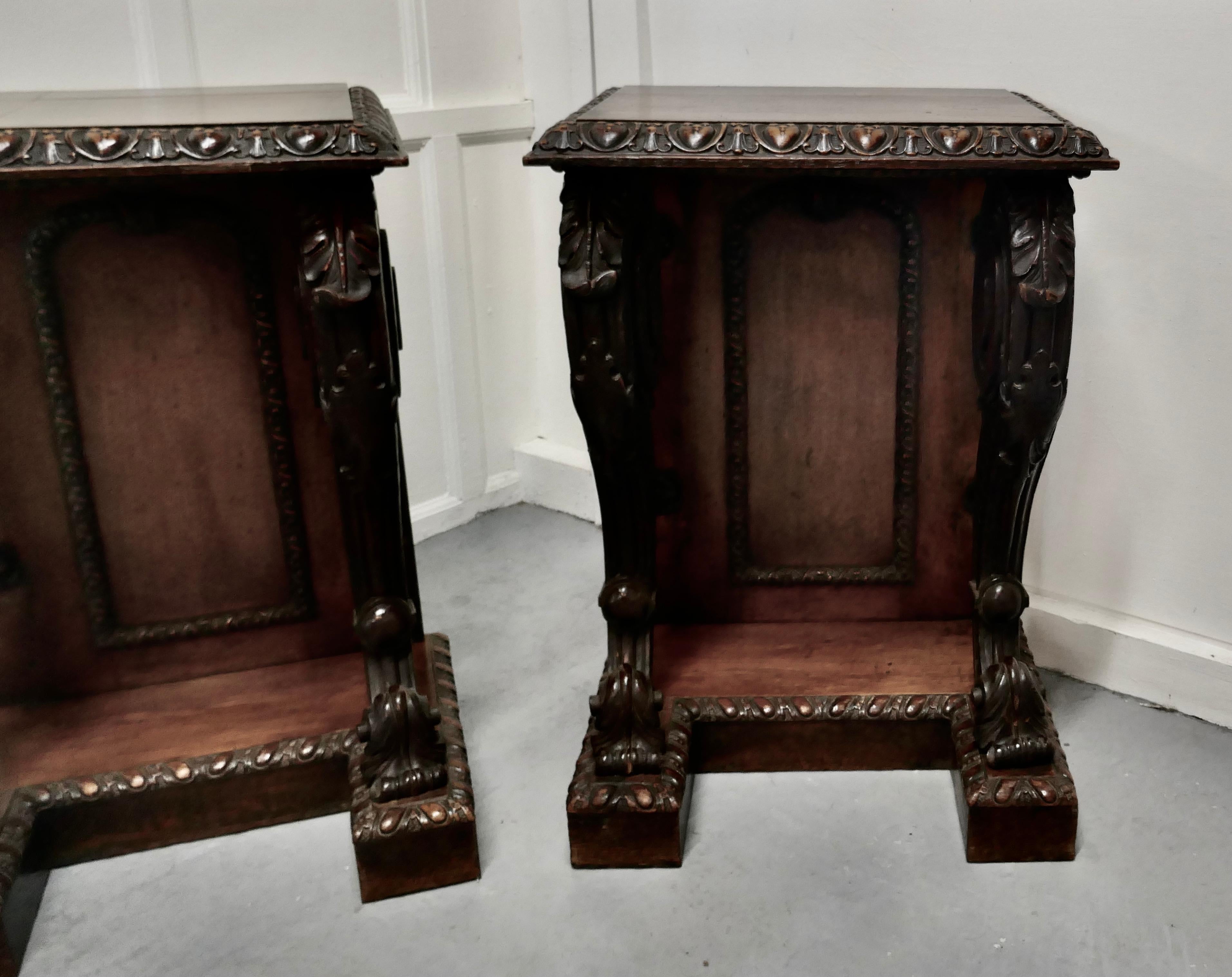 Arts and Crafts Pair of 19th Century Art Nouveau Gothic Carved Oak Console Pedestals For Sale