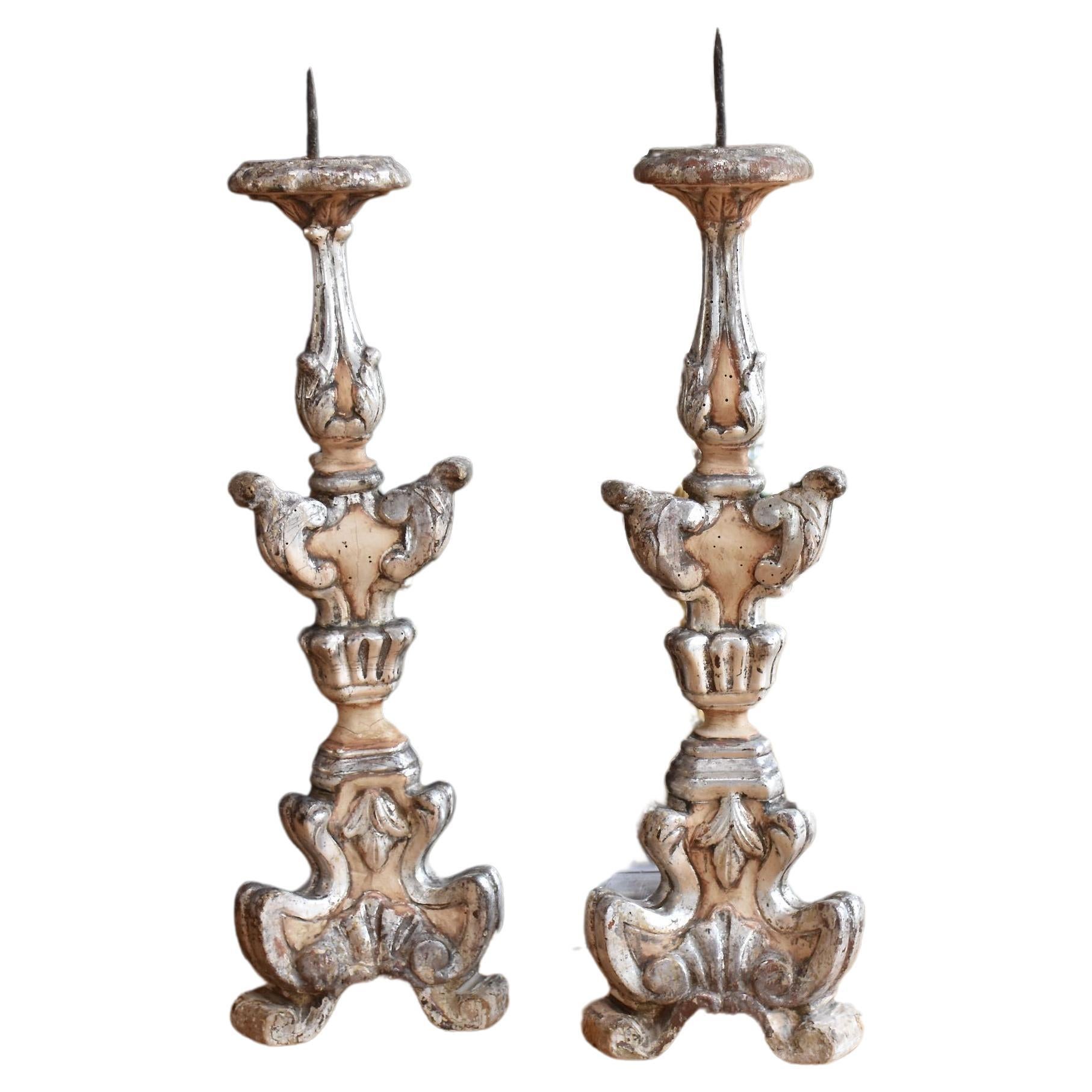 A pair of 19th century carved and gilded Italian torcheres For Sale