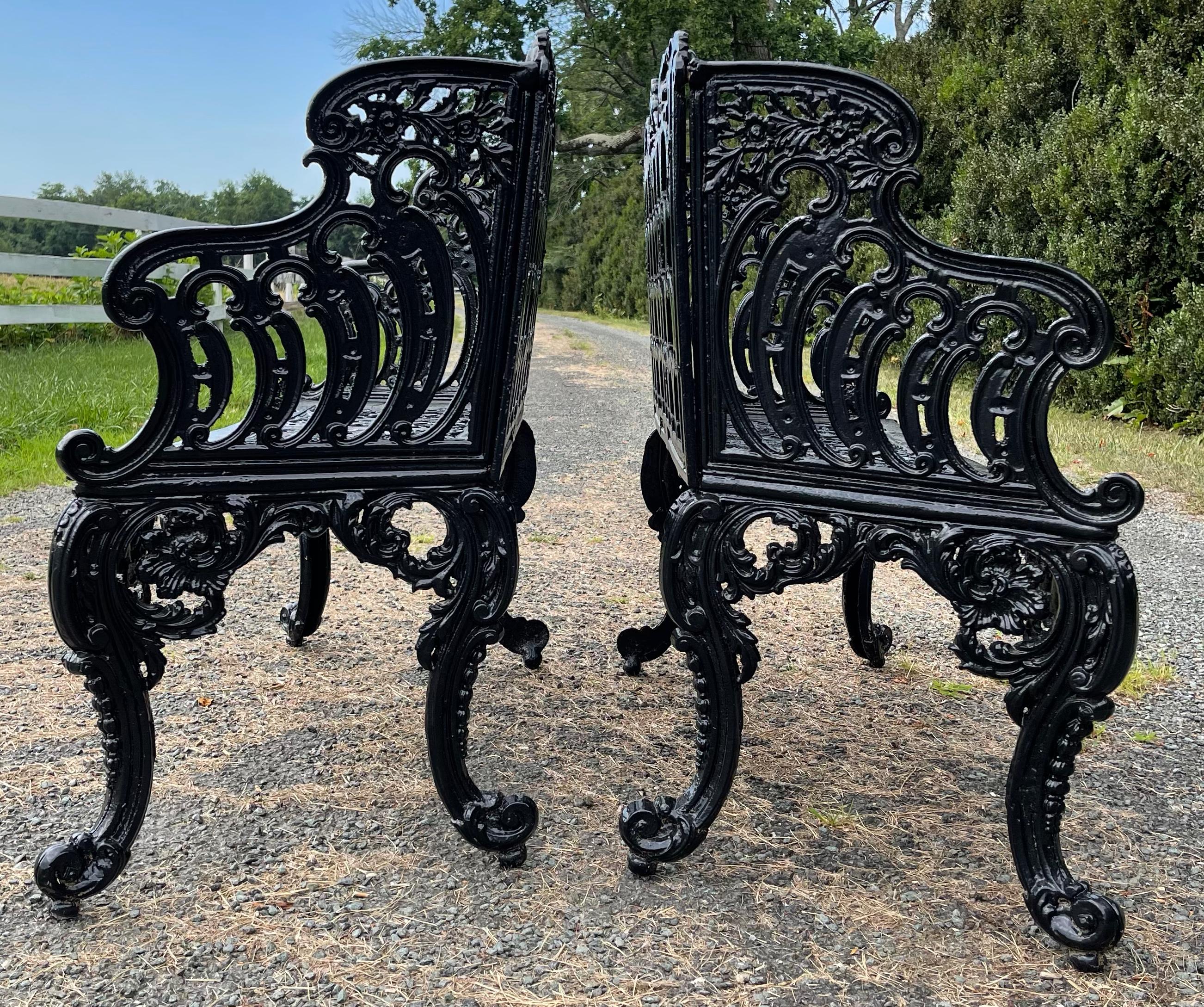 Pair of 19th Century Cast Iron Garden Benches In Good Condition In Kilmarnock, VA