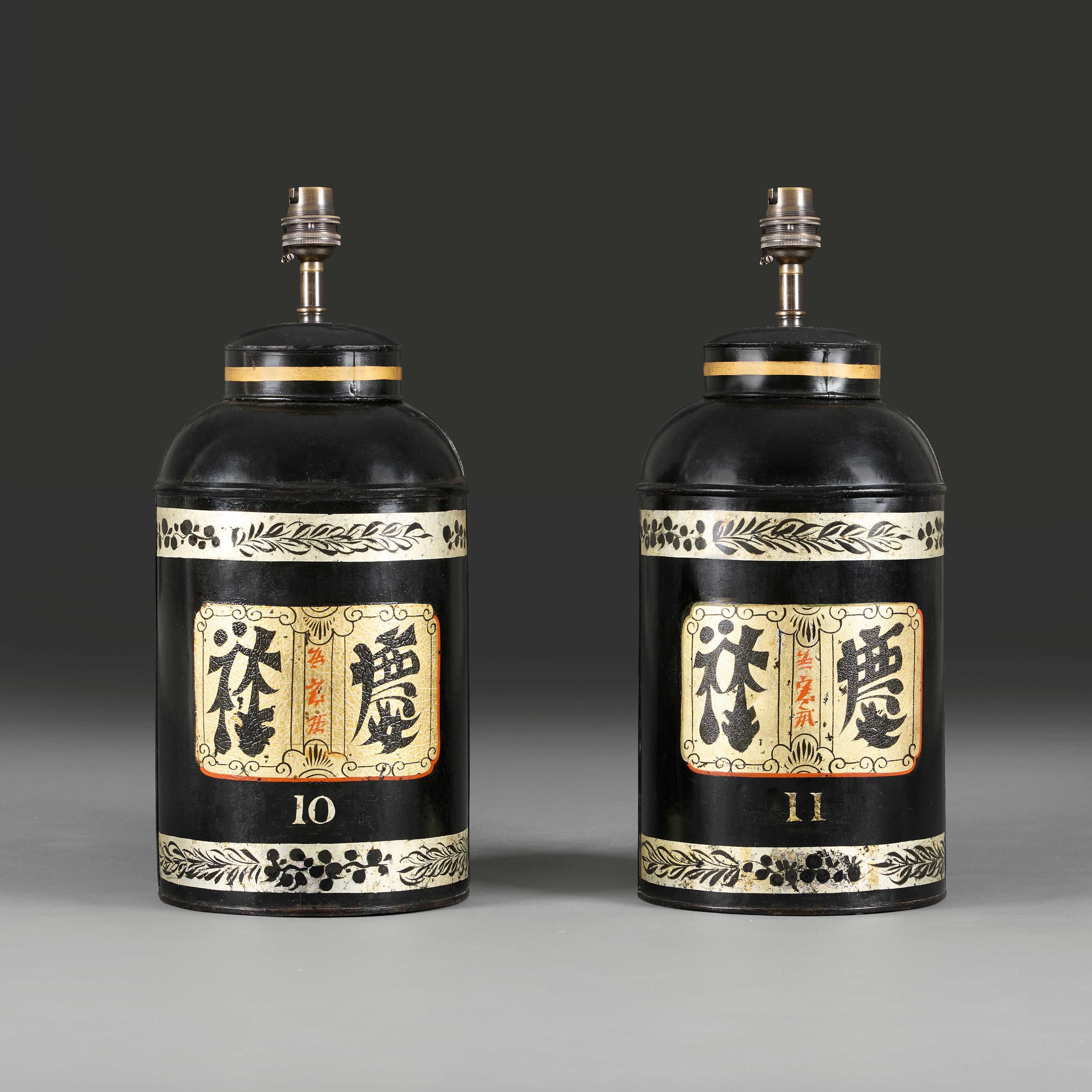 Hand-Painted A Pair of 19th Century Chinese Black Tea Canister Lamps For Sale
