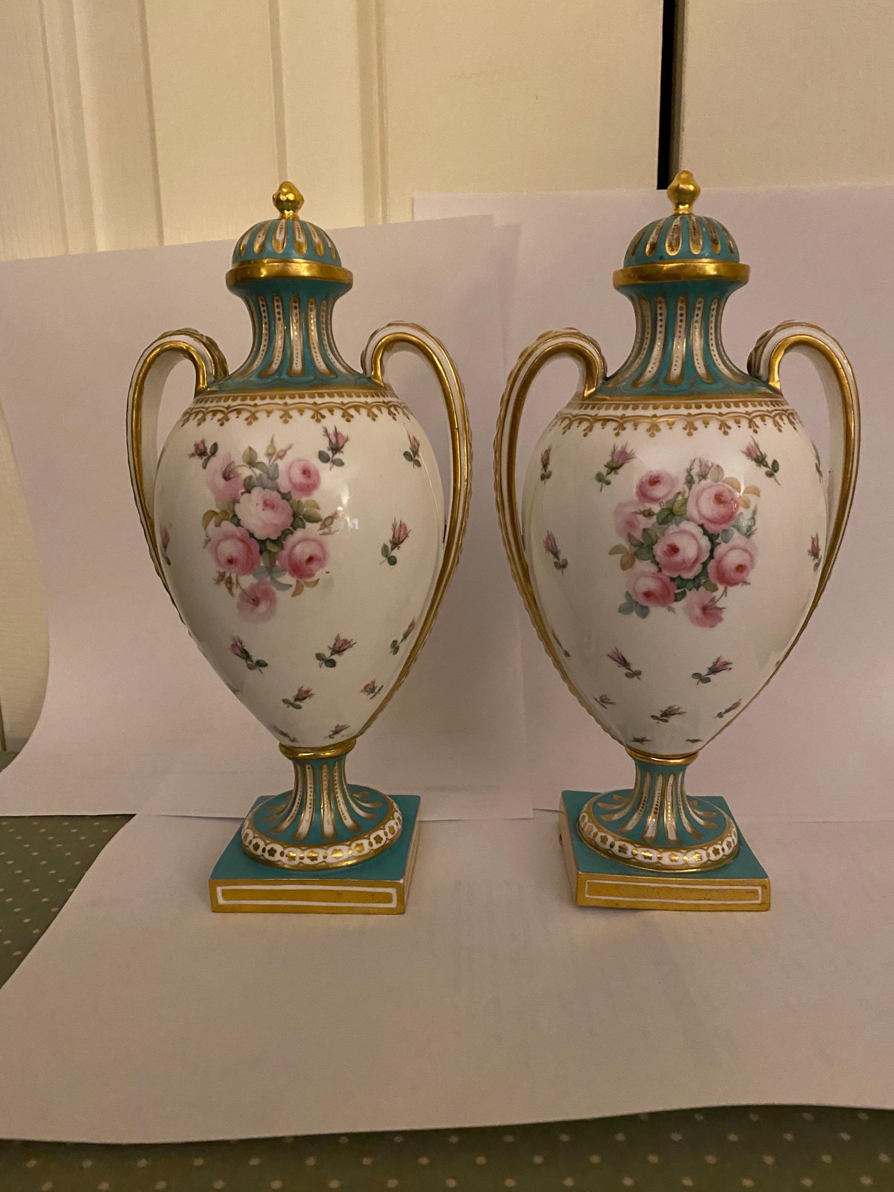 Pair of 19th Century English Porcelain Urns Attributed to Coalport, 1860's 5