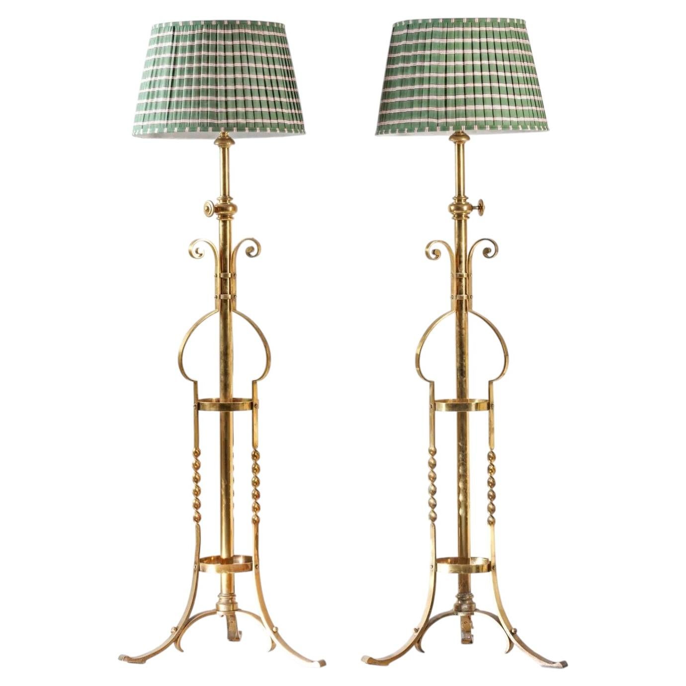Une paire de lampadaires du XIXe siècle en vente