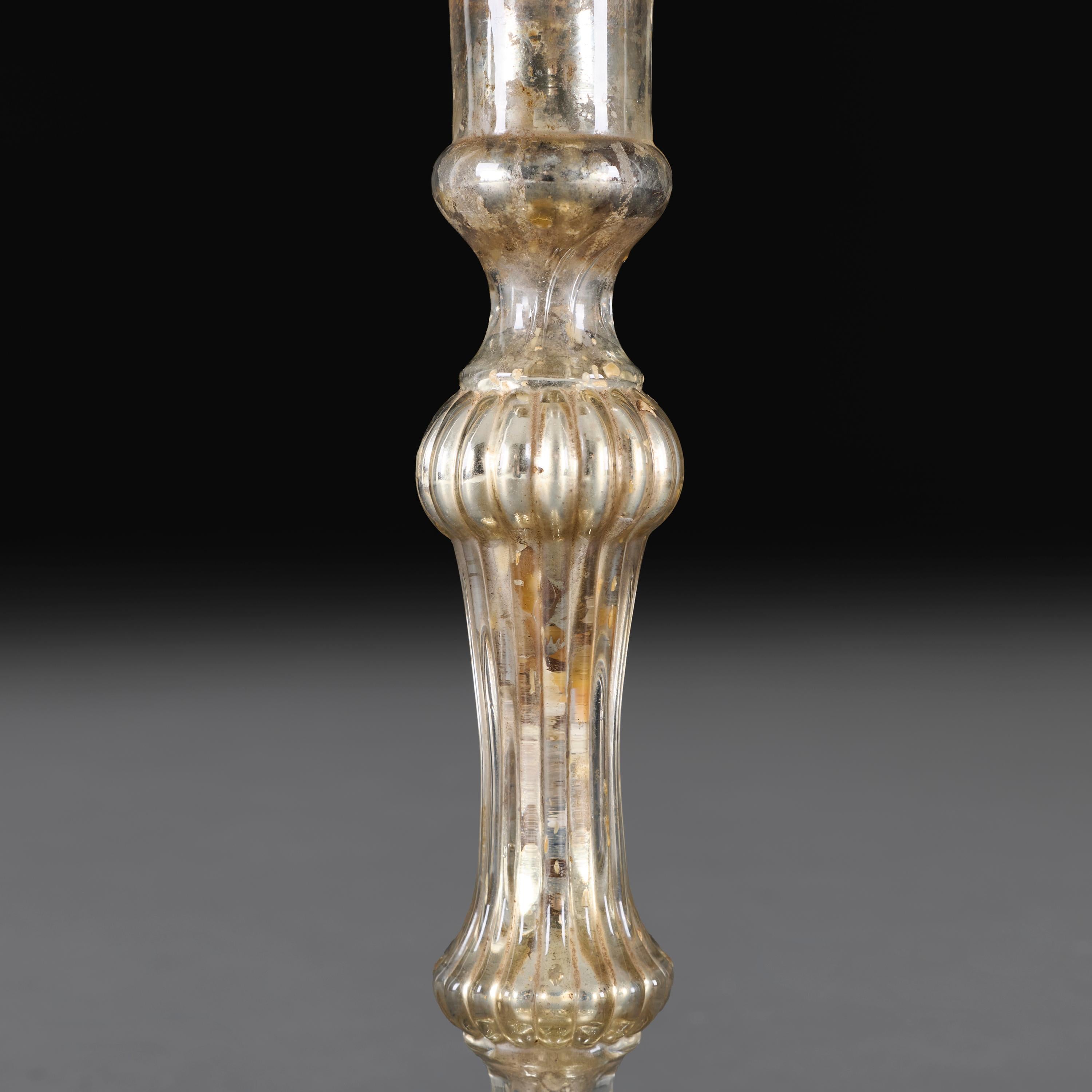 Coppia di lampade a candeliere in vetro di mercurio francese del XIX secolo In condizioni buone in vendita a London, GB