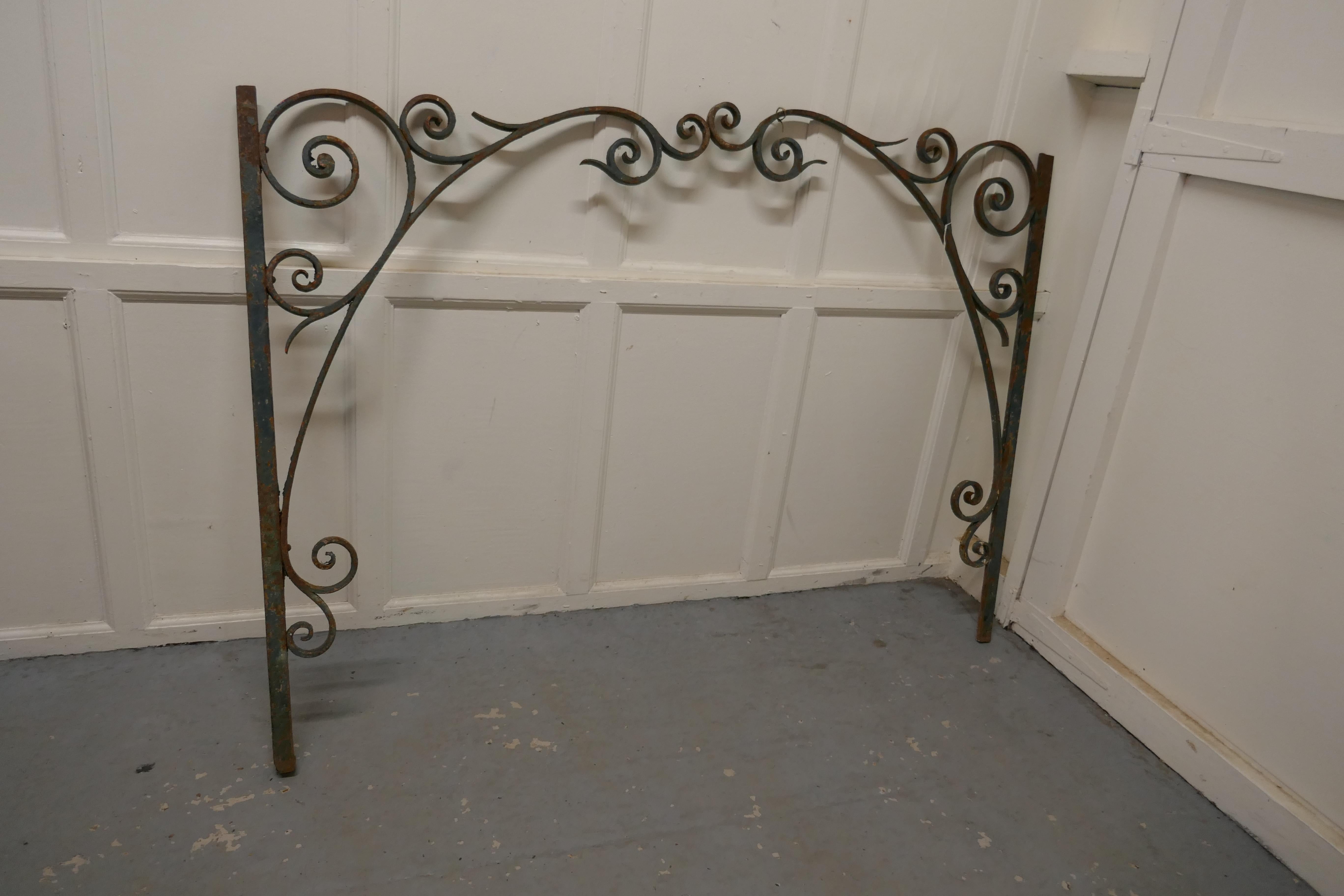 French Provincial Pair of 19th Century French Wrought Iron Gate Post Corners For Sale