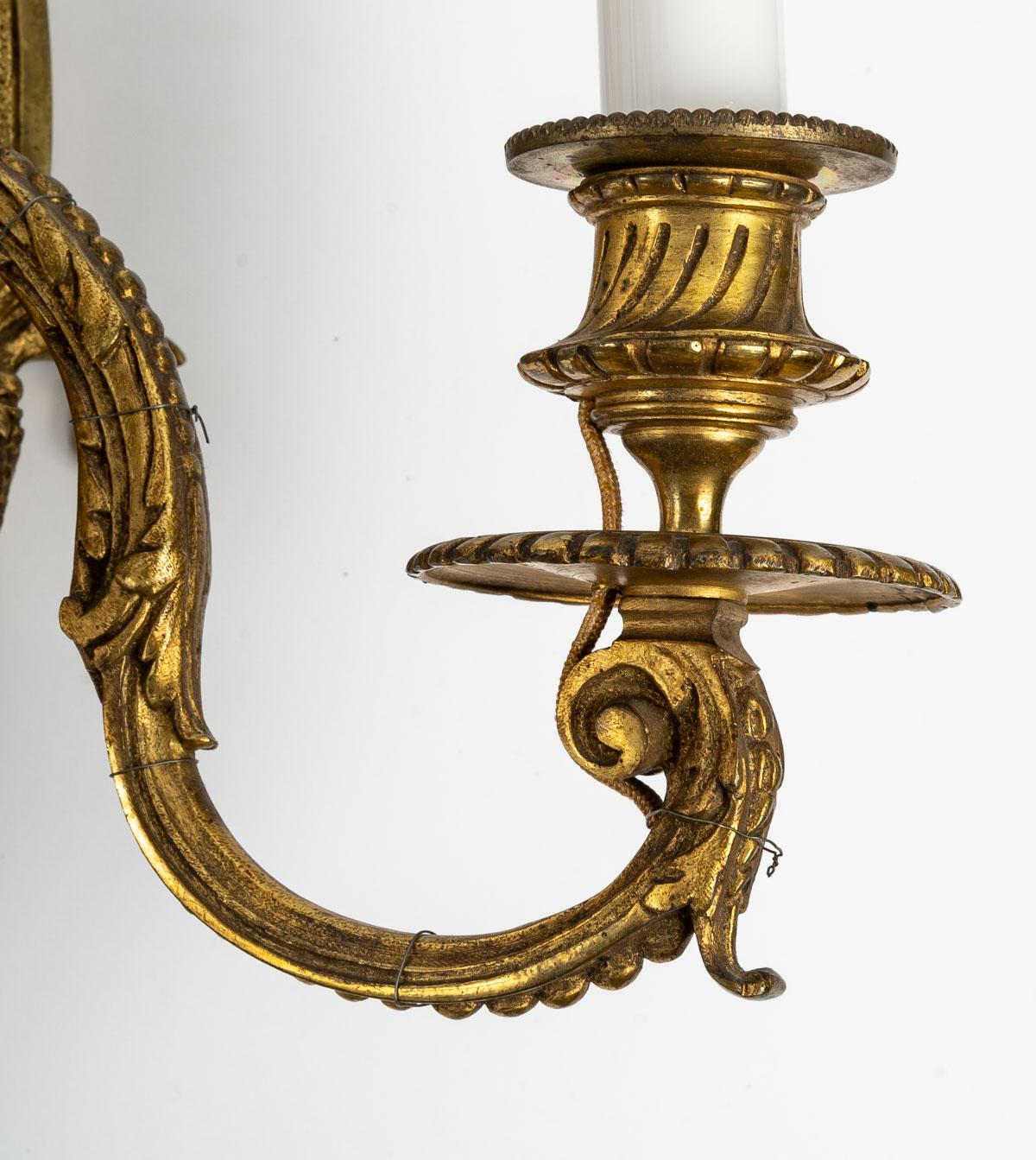 Paar vergoldete Leier-Wandleuchter aus Bronze des 19. Jahrhunderts im Angebot 2