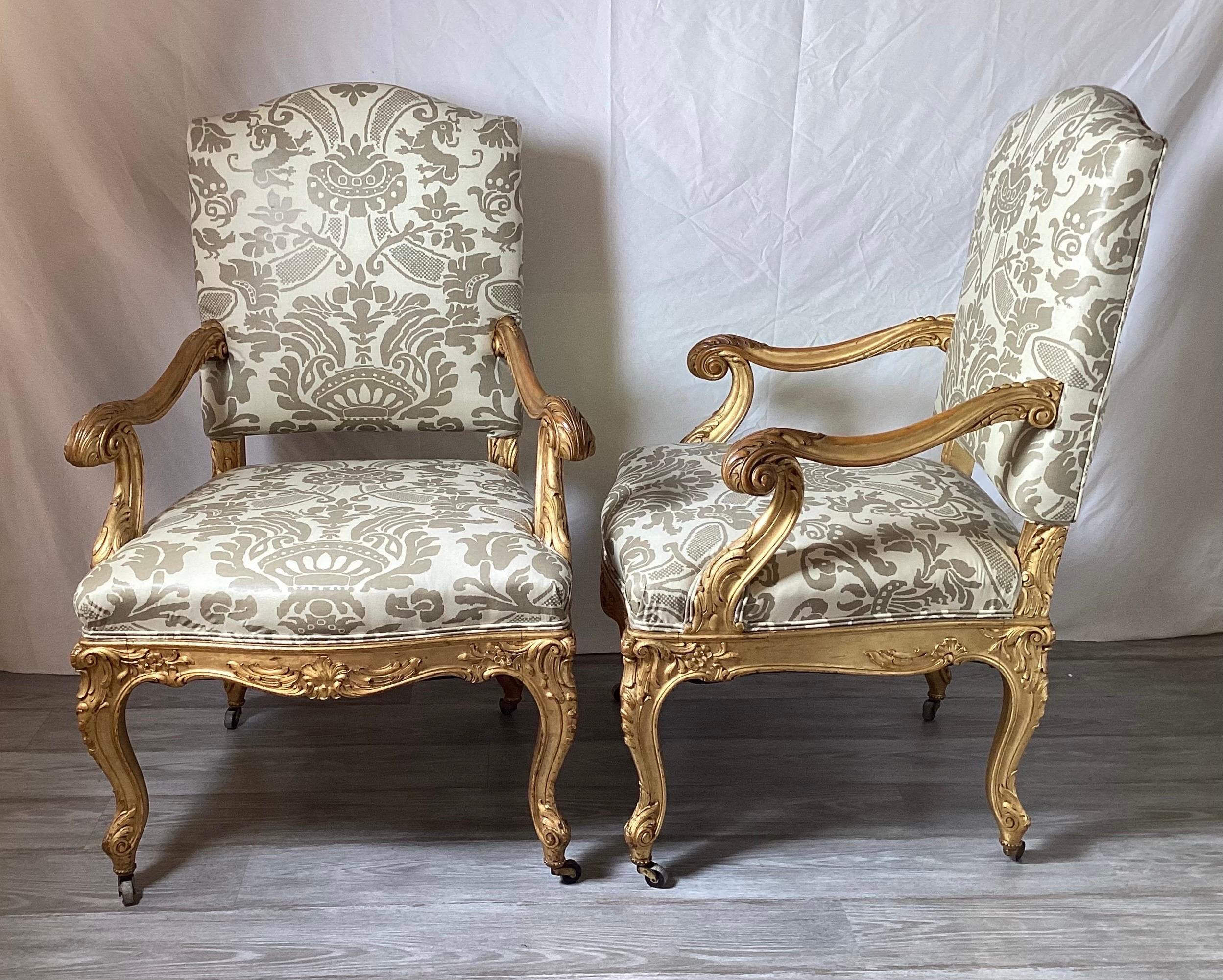 Louis XV Pair of 19th Century Giltwood Fauteuils Upholstered Chairs For Sale