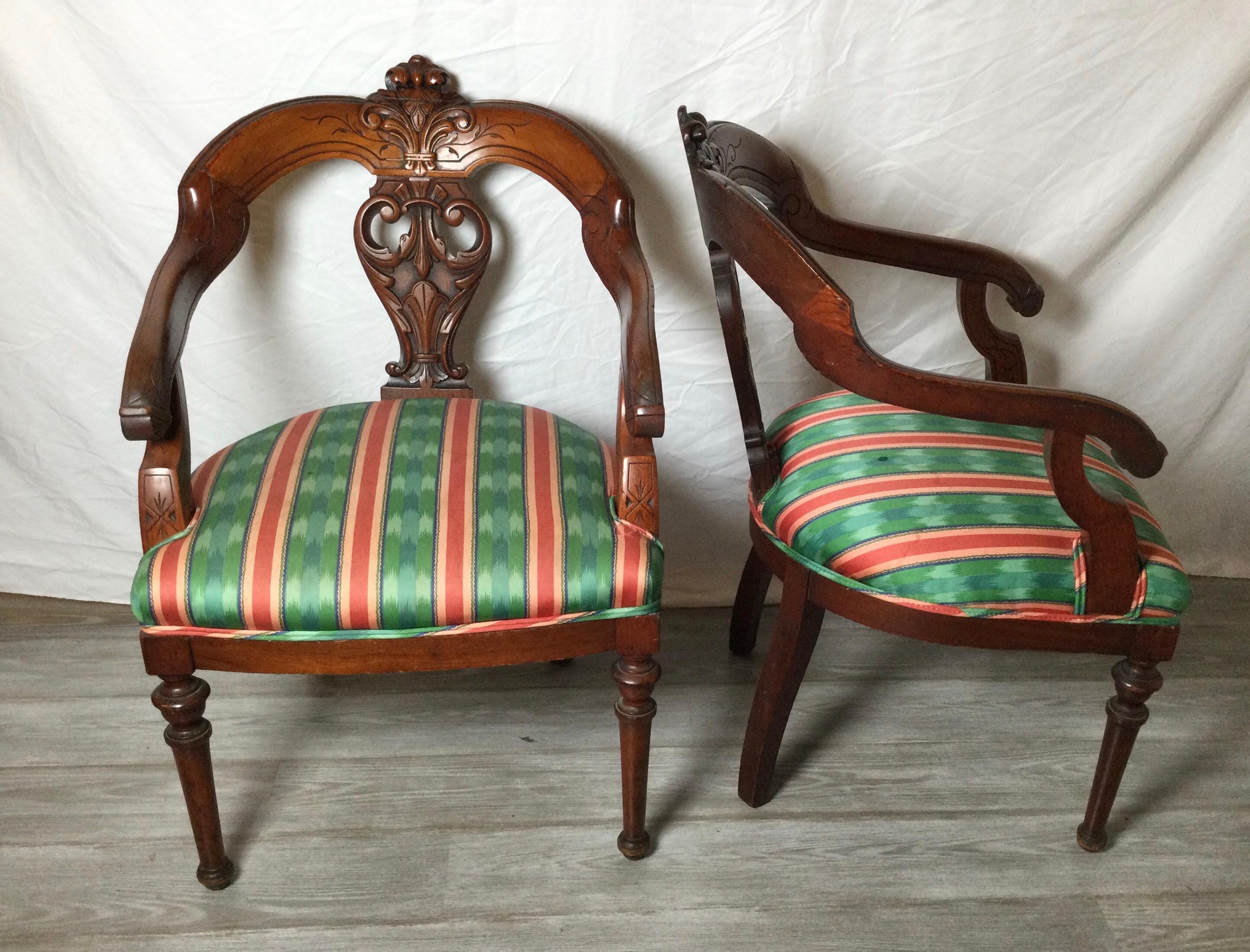 American Pair of 19th Century Hand Carved Walnut Curved Back Arm Chairs For Sale