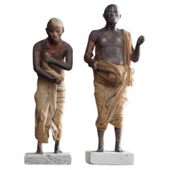 Paire de figurines indiennes en argile du 19ème siècle