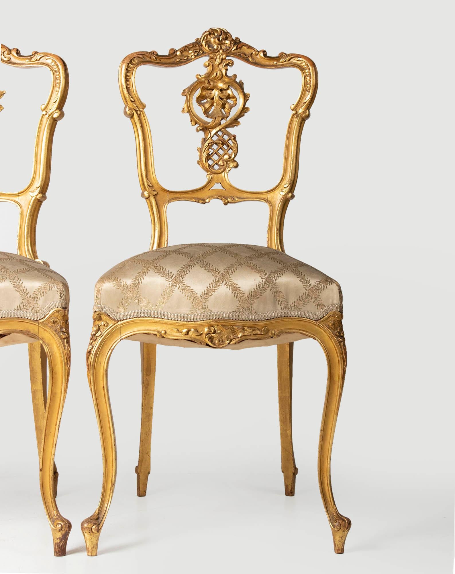 Pair of 19th Century Louis XV Style French Gold-Leaf Gilded Chairs In Good Condition In Casteren, Noord-Brabant