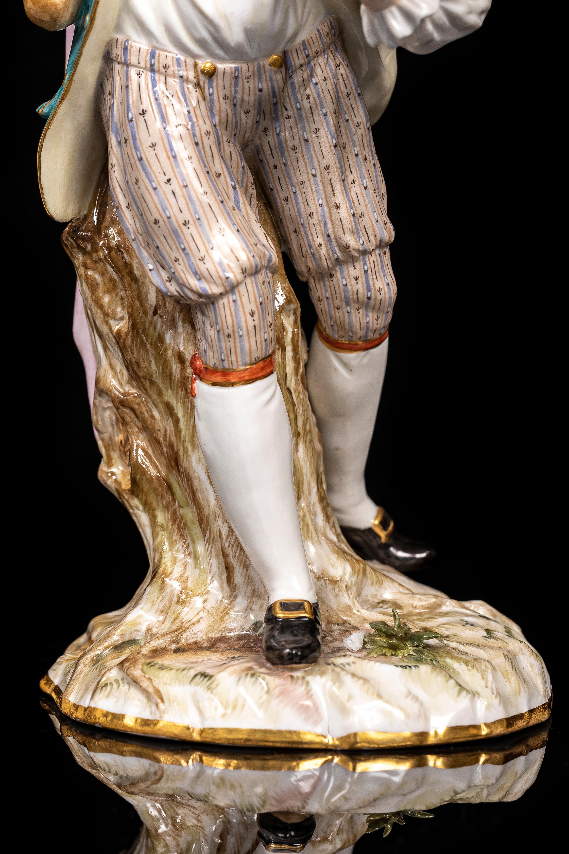 Pareja de figuras de porcelana de Meissen del siglo XIX de hombre y mujer ataviados Porcelana en venta