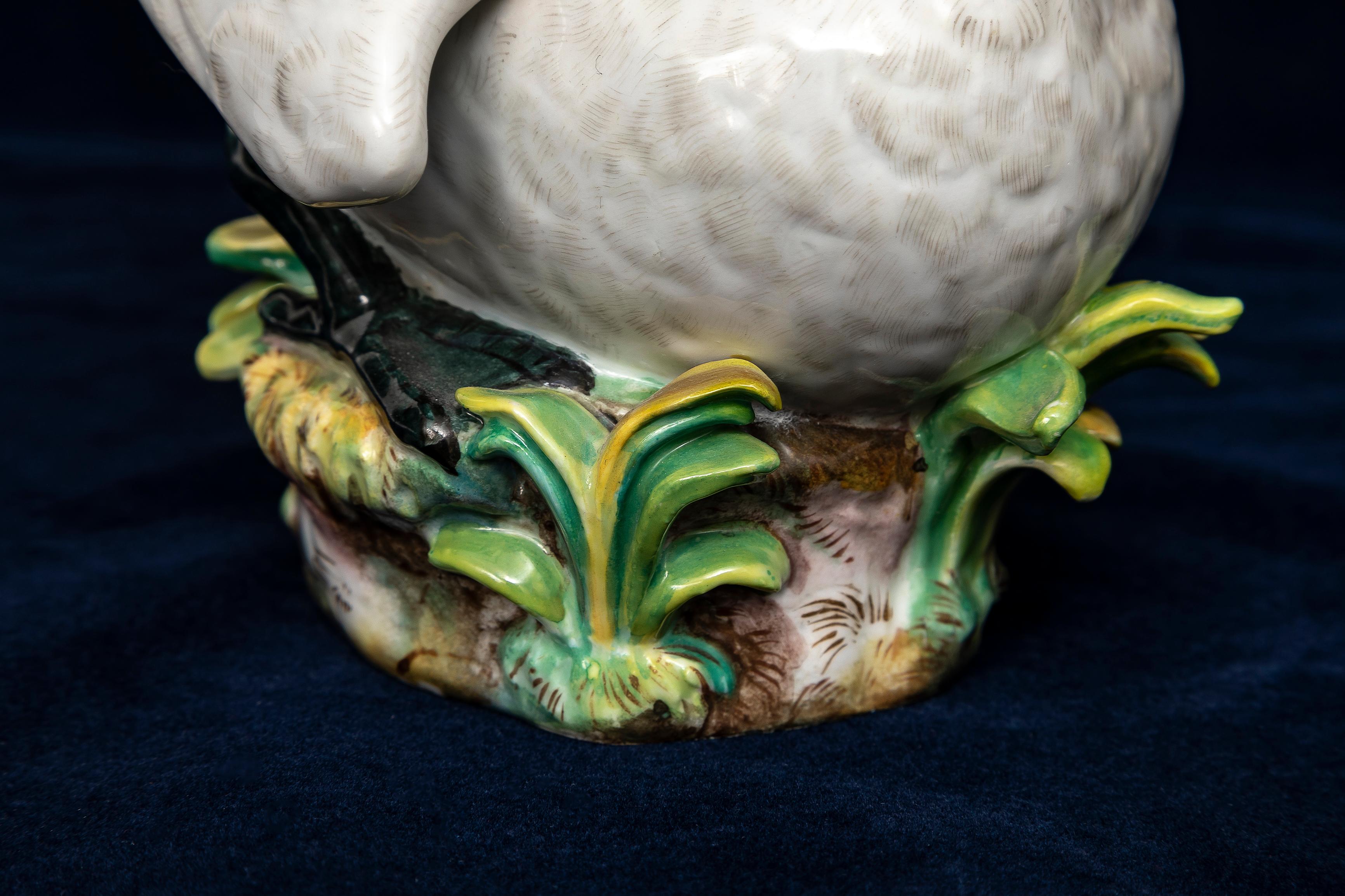 Paire de modèles de cygnes en porcelaine de Meissen du XIXe siècle, d'après J. J. Kandler en vente 4