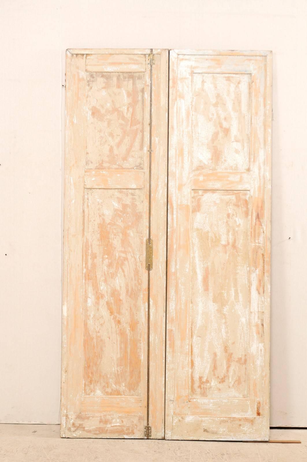 Pair of 19th Century Painted Wood French Doors with Nice Recessed Panels In Good Condition In Atlanta, GA