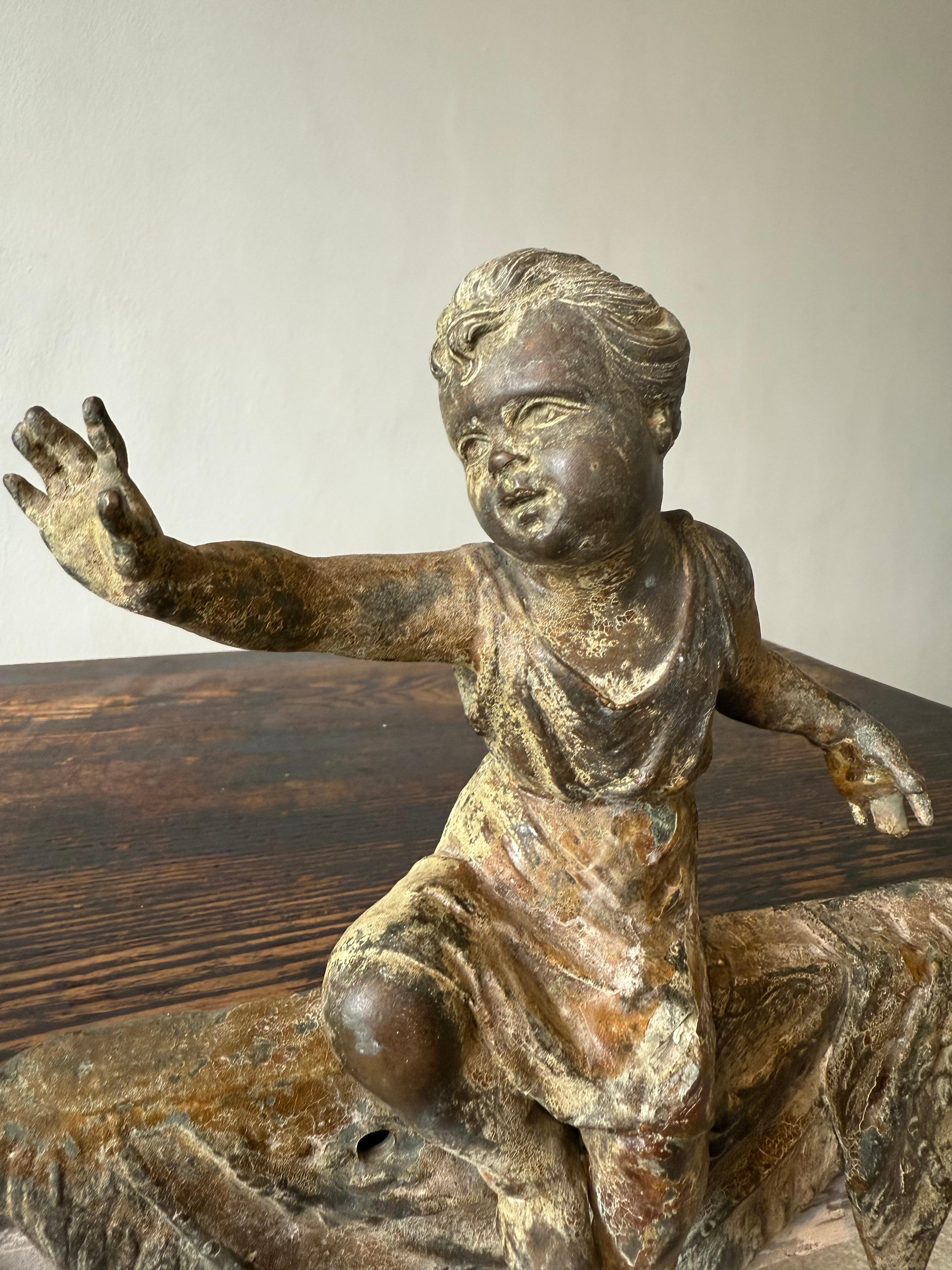 Paire de putti français patinés du 19ème siècle en vente 7
