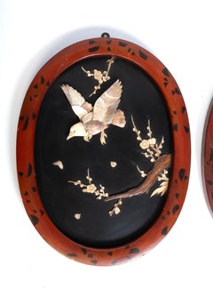 Ein Paar geschnitzte Shibayama-Paneele aus dem 19. Jahrhundert C.1890