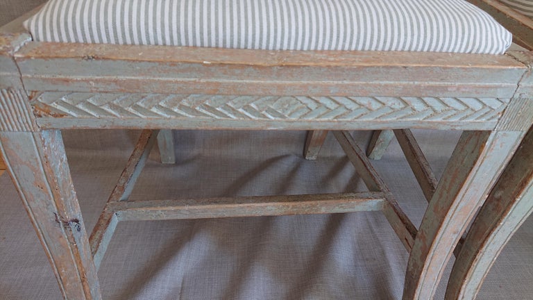 Pine Pair of 19th Century Swedish Gustavian Chairs with Originalpaint For Sale