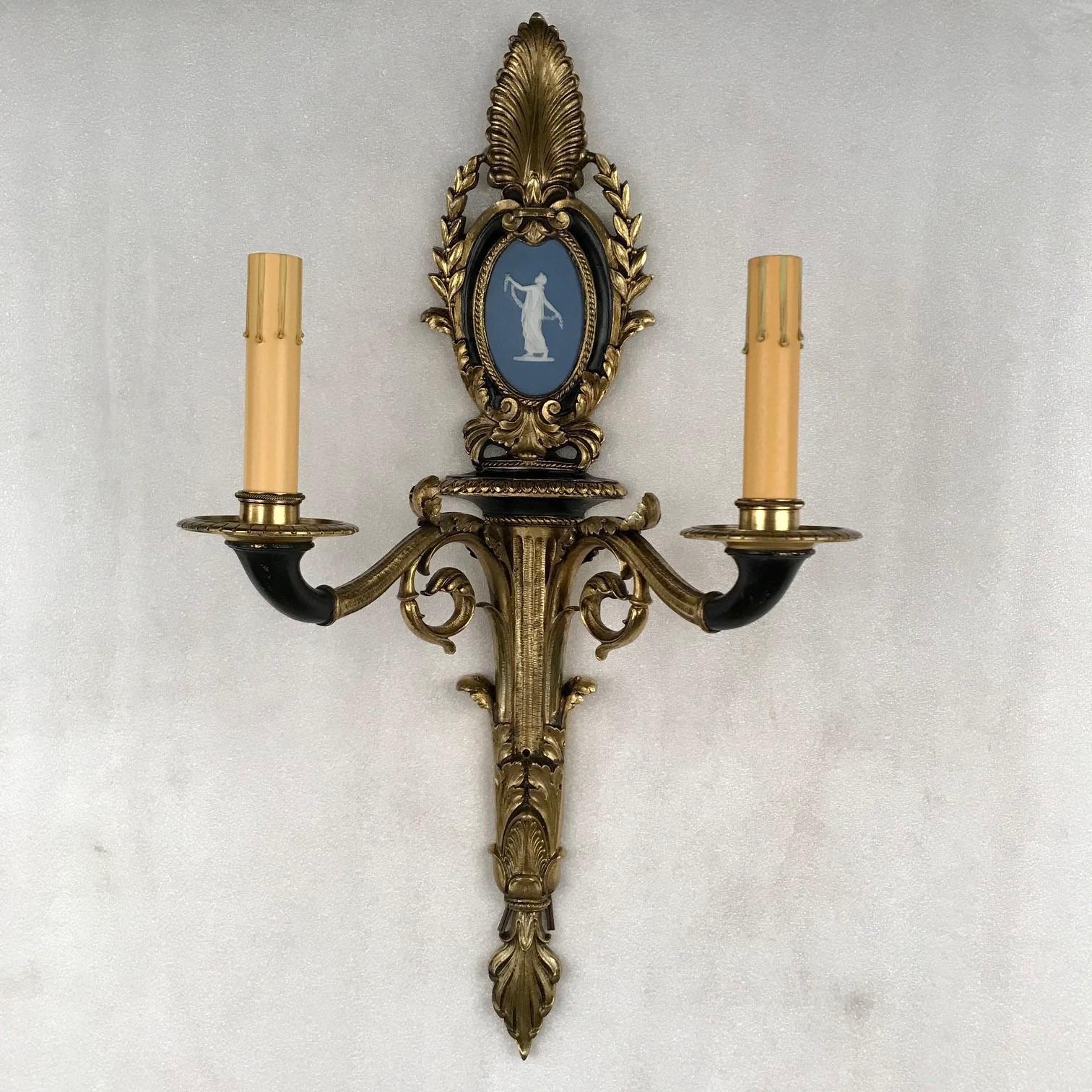 Paar antike Bras de Lumiere im Empire-Stil, 1. Jh. (Vergoldet) im Angebot