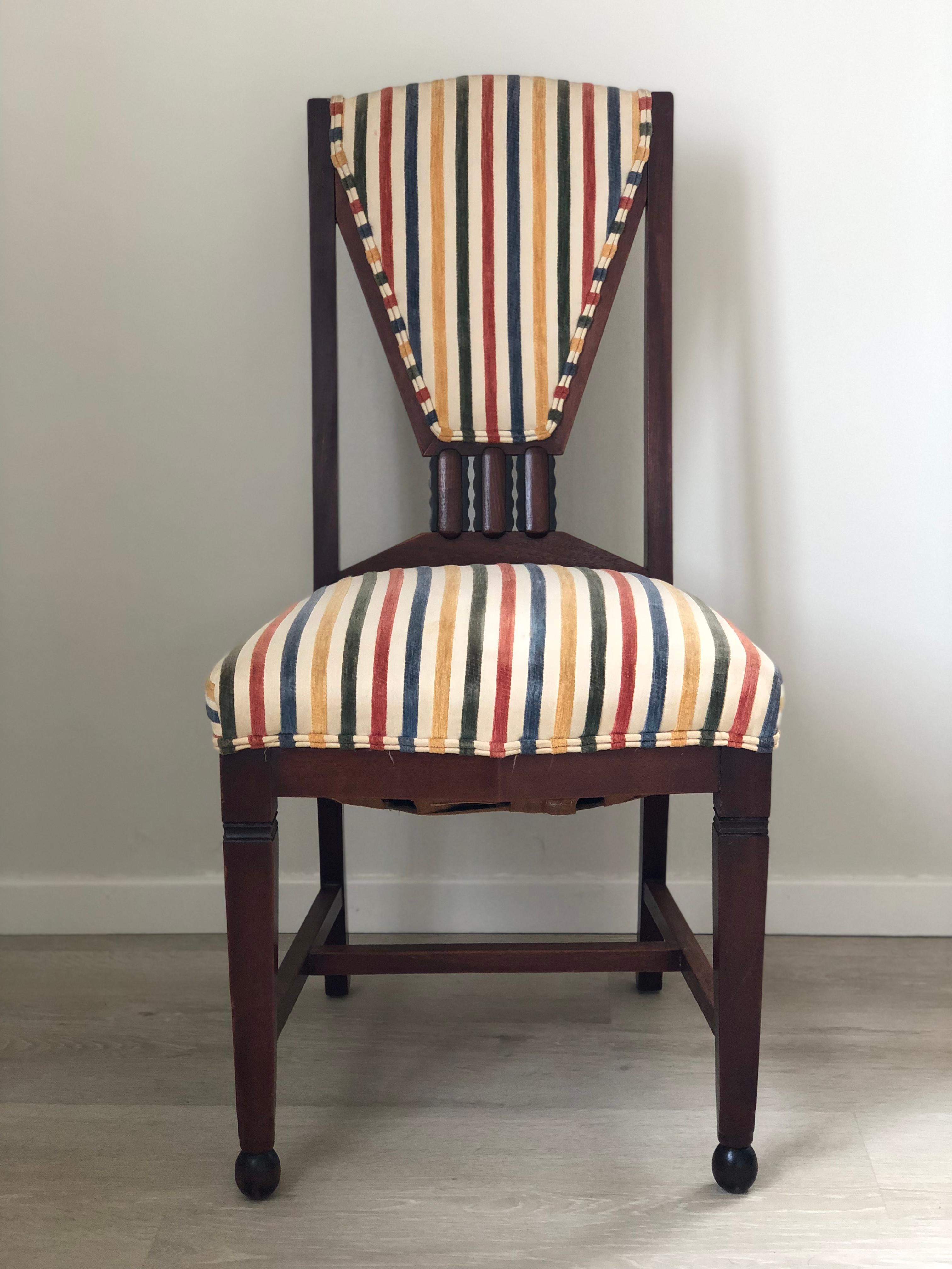 A Pair of 2 Art Deco Amsterdam School ‘t Woonhuys Dining Chairs The Netherlands  For Sale 2