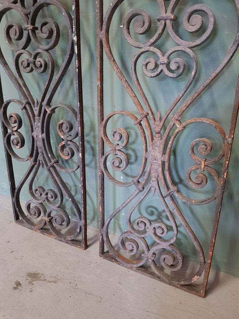 20th Century Pair of 2 Identical Old French Cast Iron Door Grilles