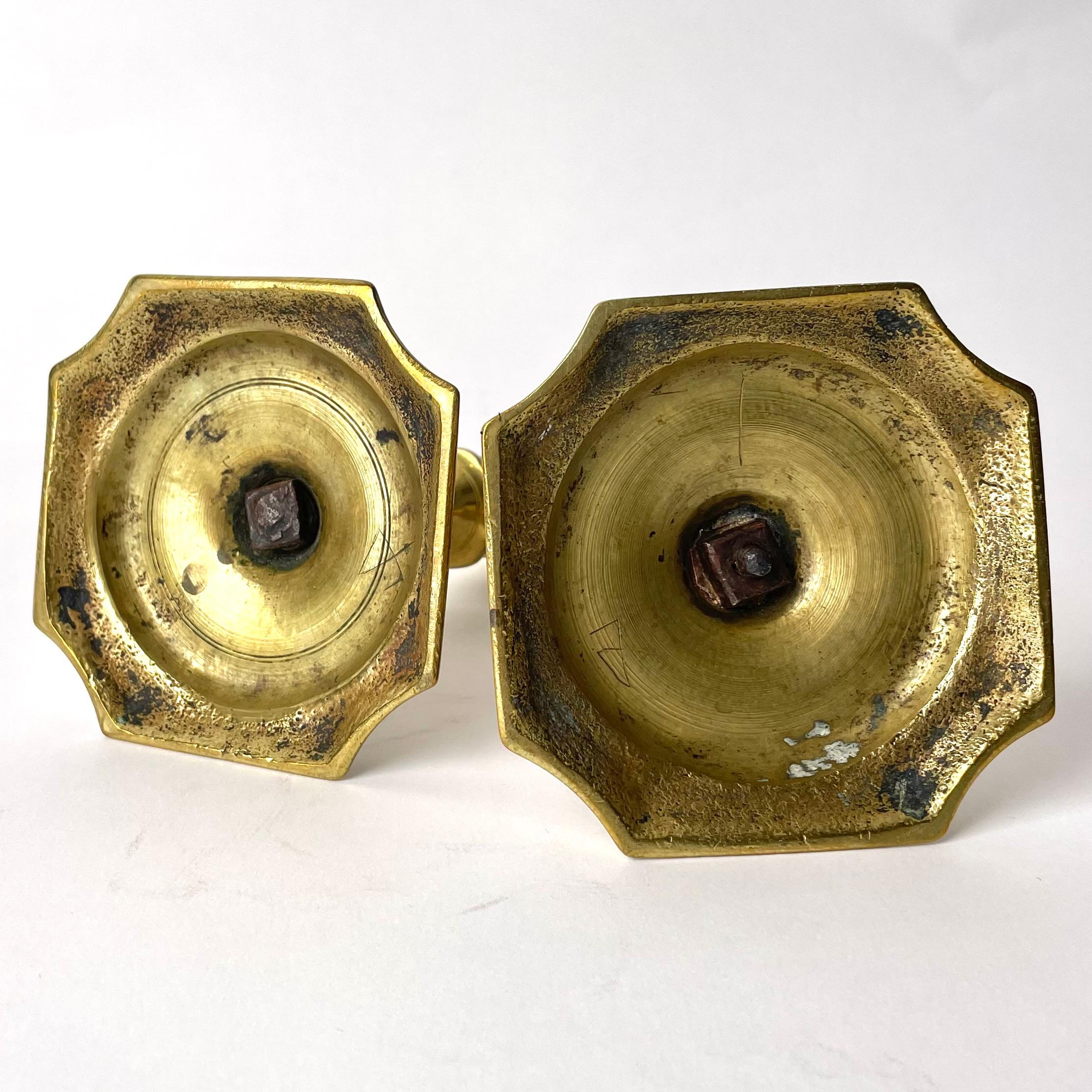 A Pair of 2 Lovely Brass Candlesticks, Late Baroque, Early 18th Century For Sale 3
