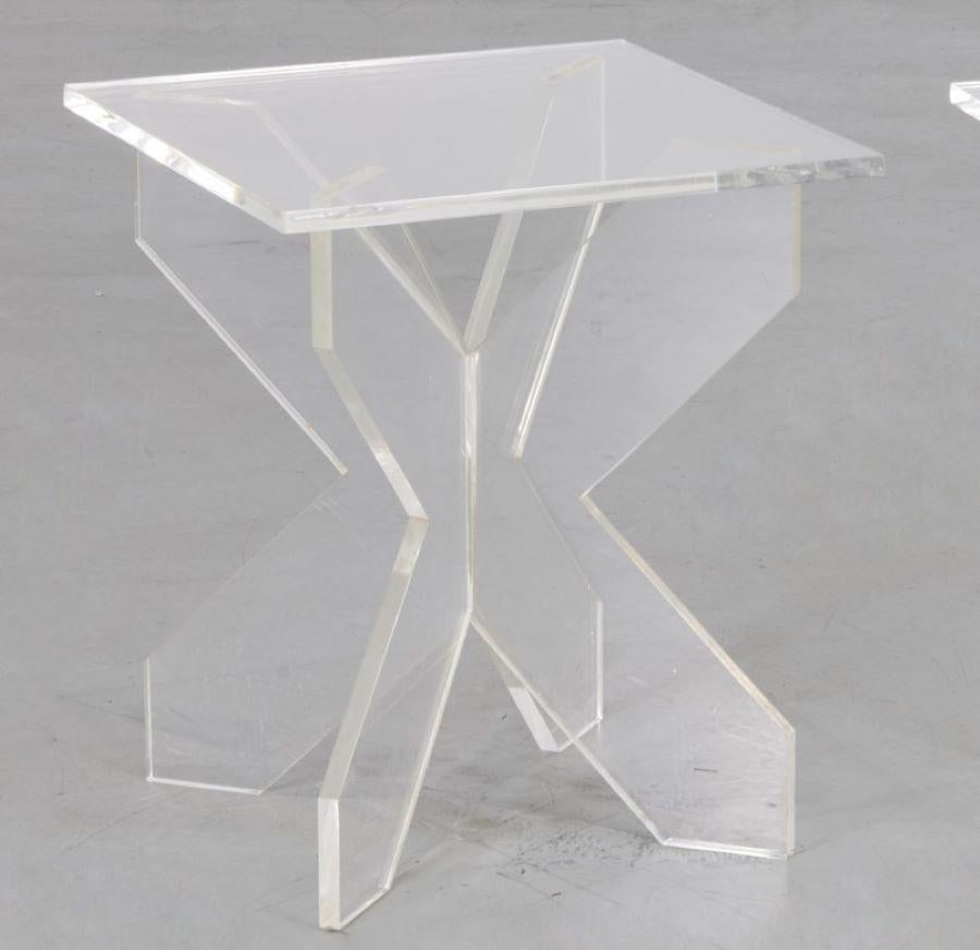 20th c., American, a pair of clear acrylic square top side tables each on an X-base, unmarked.

Dimensions:
16.5