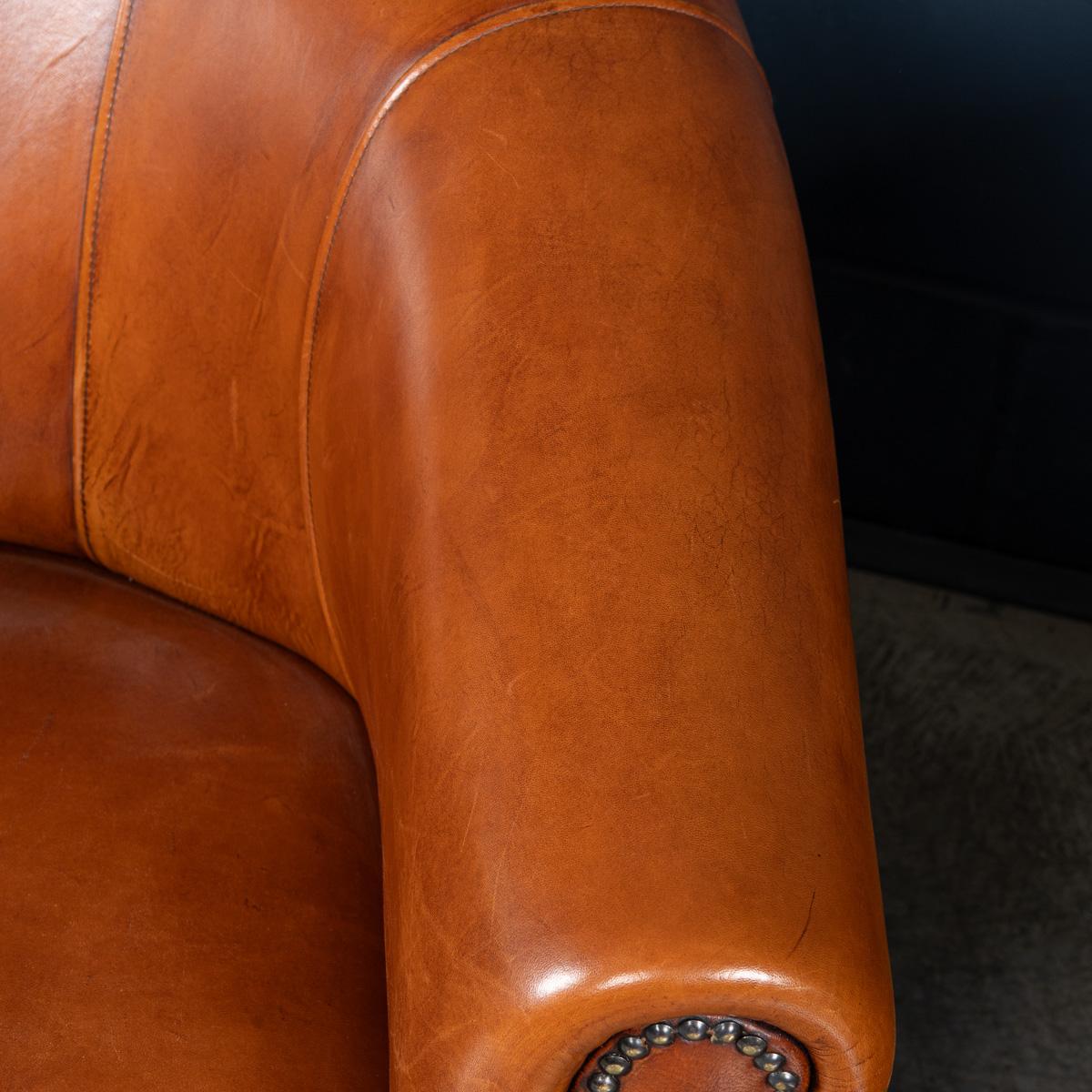 A Pair Of 20th Century Dutch Sheepskin Leather Club Chairs For Sale 8