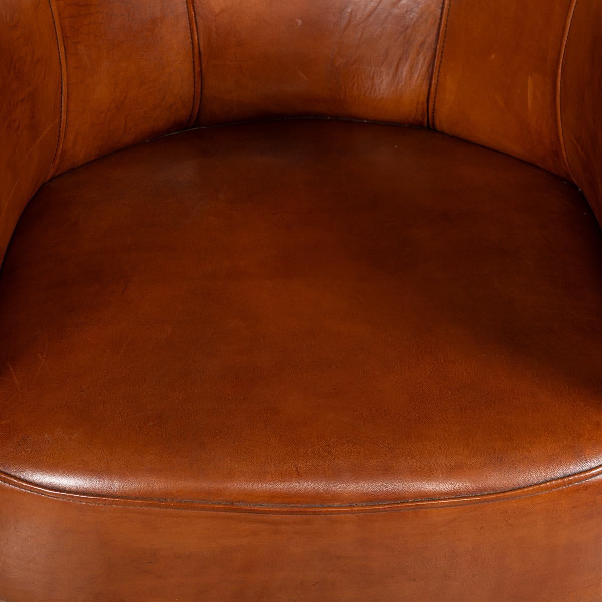 A Pair Of 20th Century Dutch Sheepskin Leather Club Chairs For Sale 13