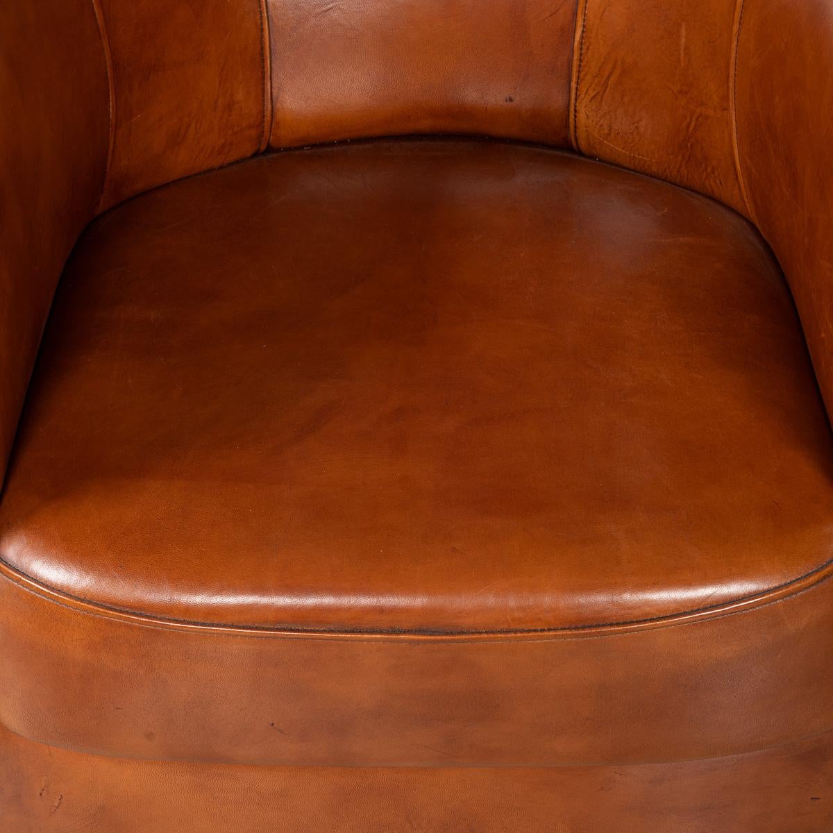 A Pair Of 20th Century Dutch Sheepskin Leather Club Chairs For Sale 3