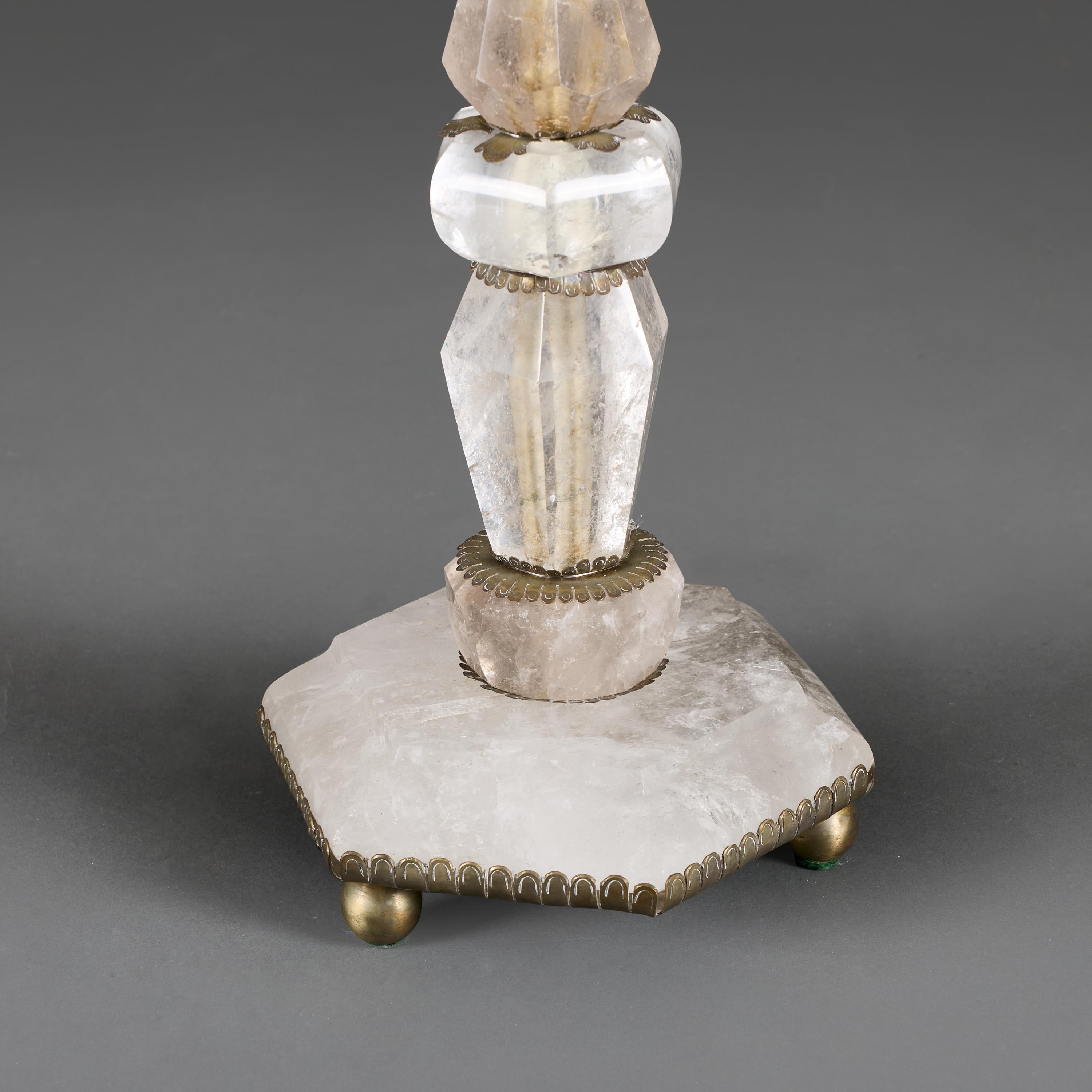 Pareja de candelabros de sobremesa de cristal de roca del siglo XX Cristal de roca