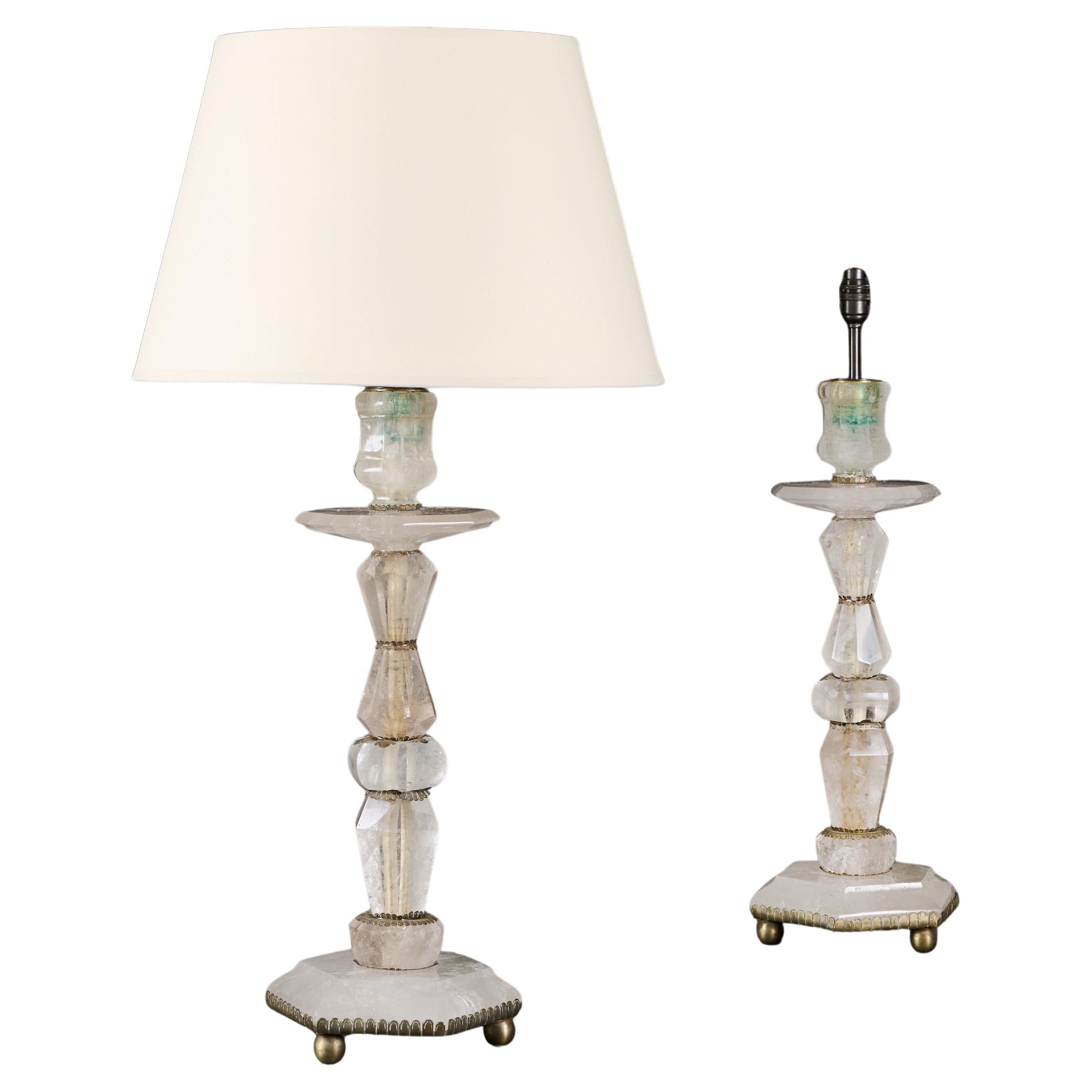 Pareja de candelabros de sobremesa de cristal de roca del siglo XX