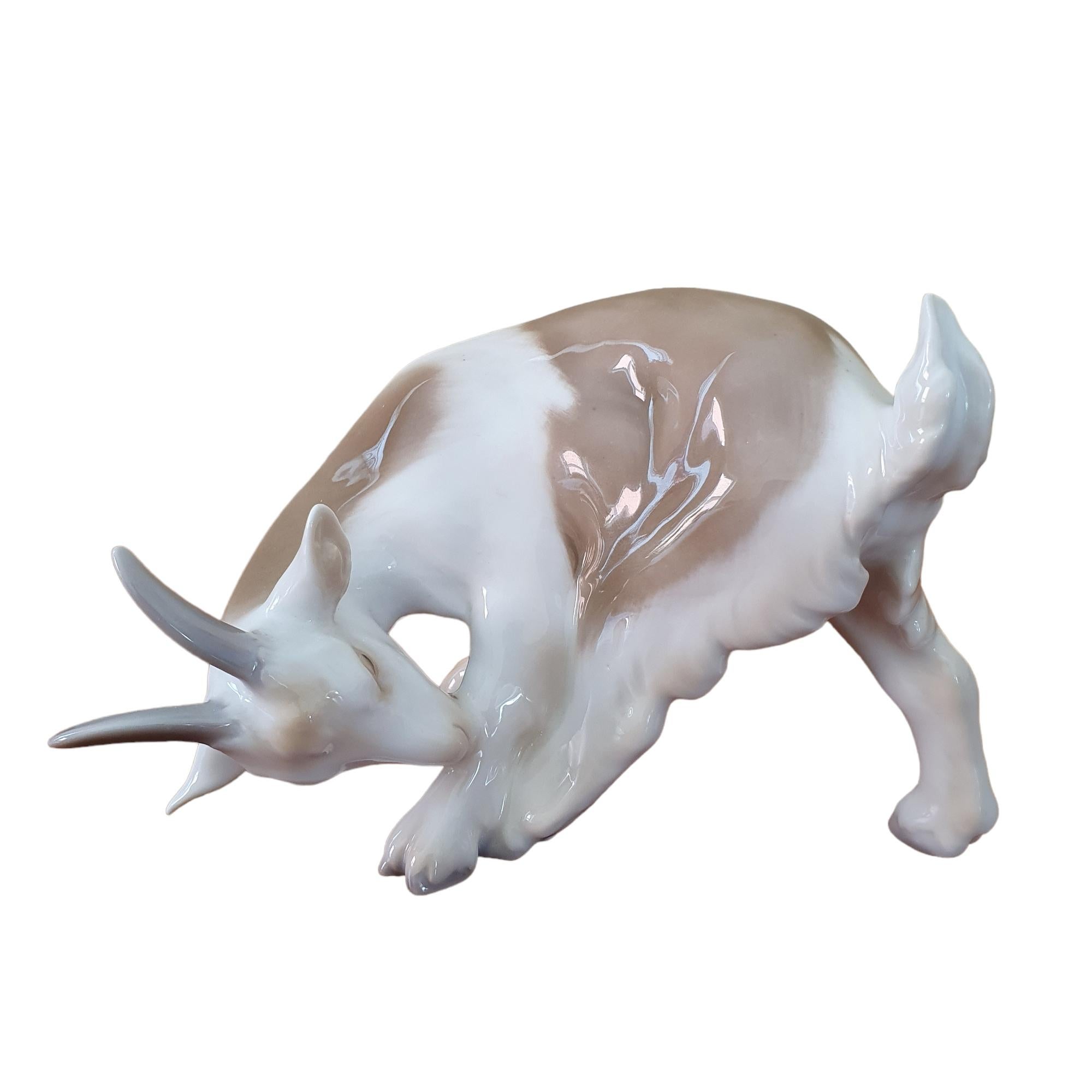 A pair of 20th Century Porcelain Goats by Bing & Grøndahl For Sale 10