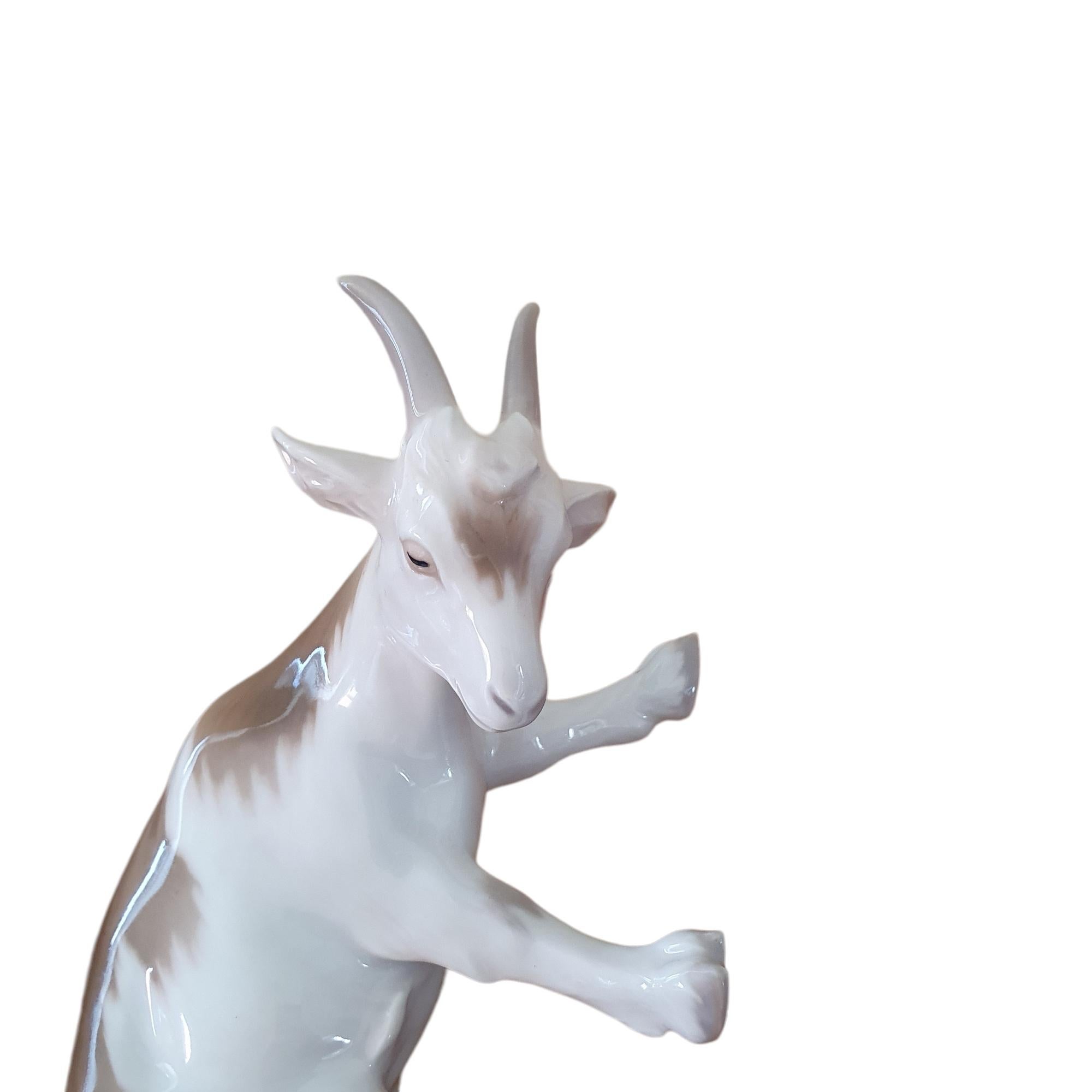 Danish A pair of 20th Century Porcelain Goats by Bing & Grøndahl For Sale