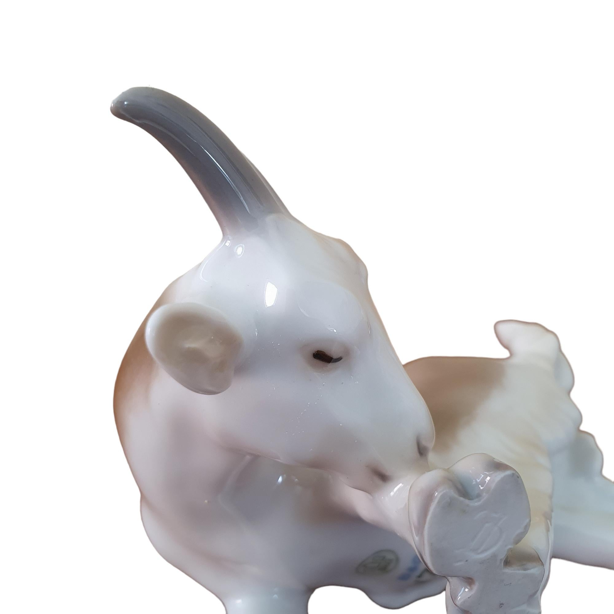 A pair of 20th Century Porcelain Goats by Bing & Grøndahl For Sale 4