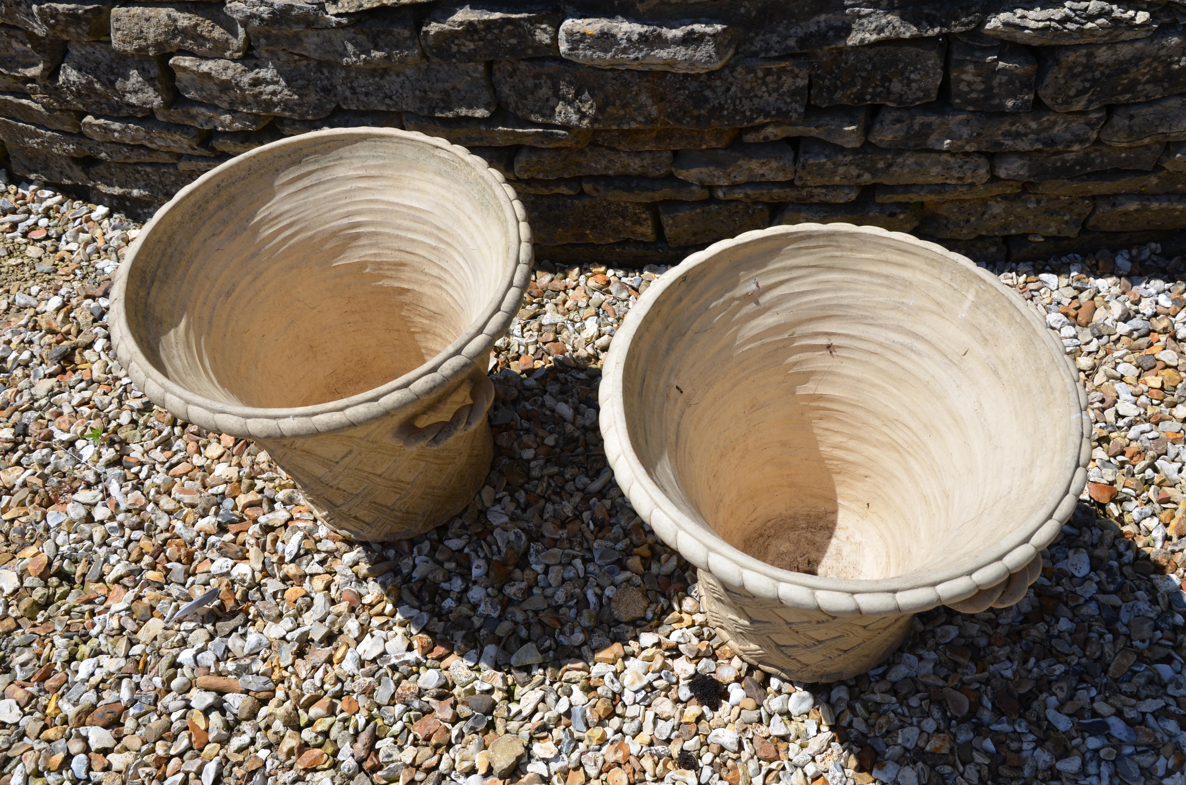 Pair of 20th Century Terracotta Garden Planters by Philip Thomason In Good Condition For Sale In Cheltenham, Gloucestershire