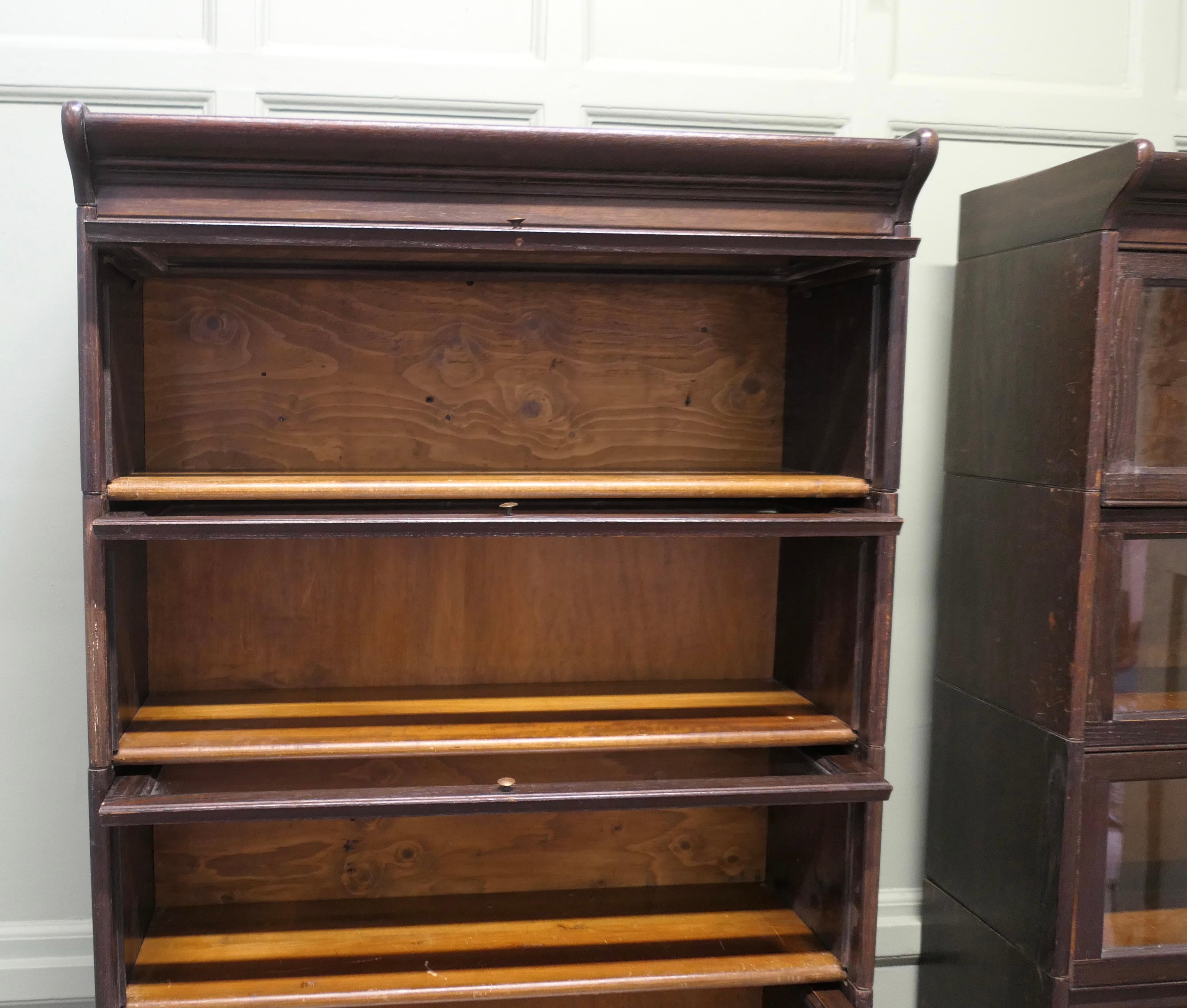 A Pair of 5 Stack Waterfall Oak Barristers Bookcases by Gunn For Sale 1