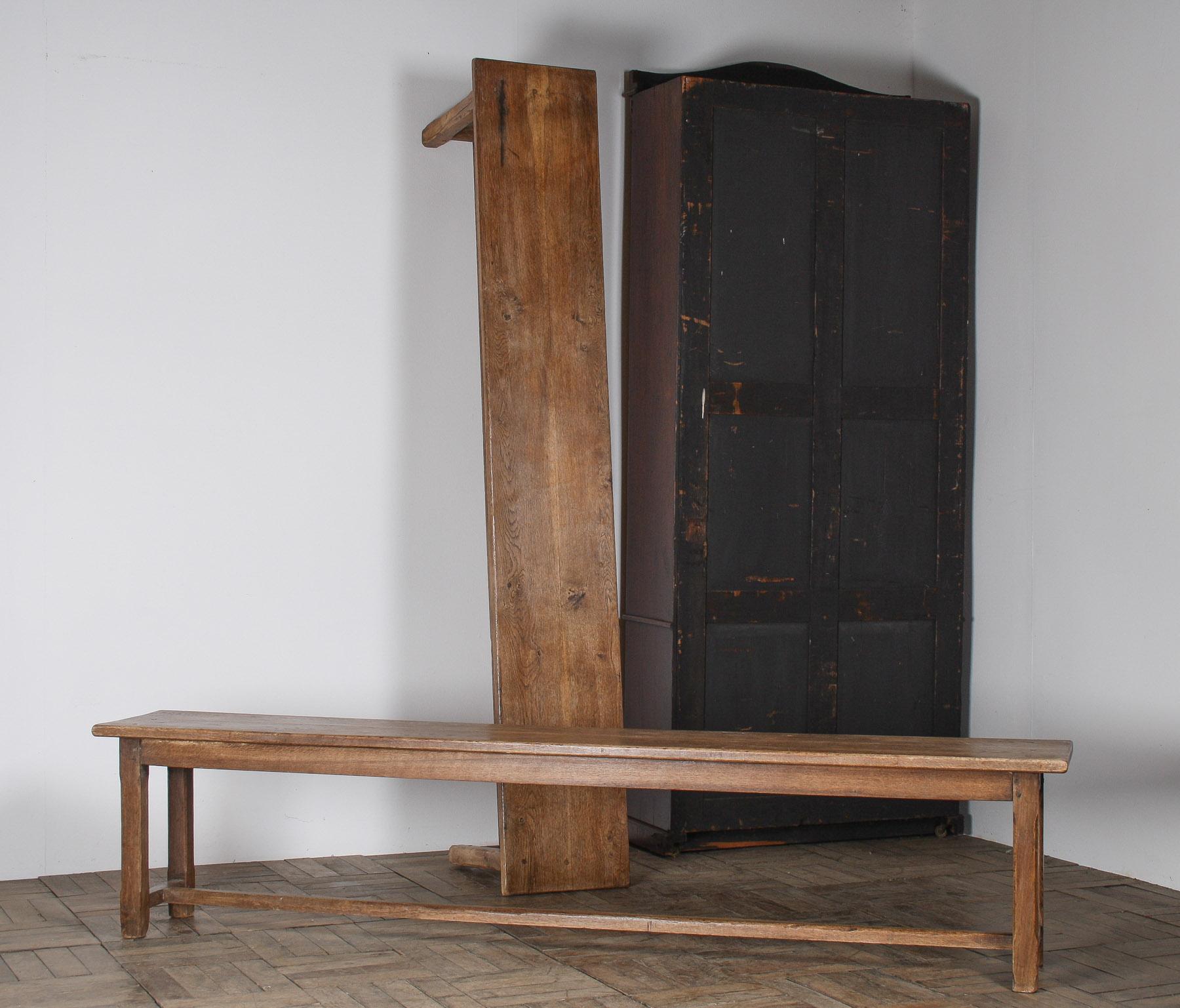 Paire de bancs anciens en chêne français de 1,80 m de long - Circa 1920 en vente 3