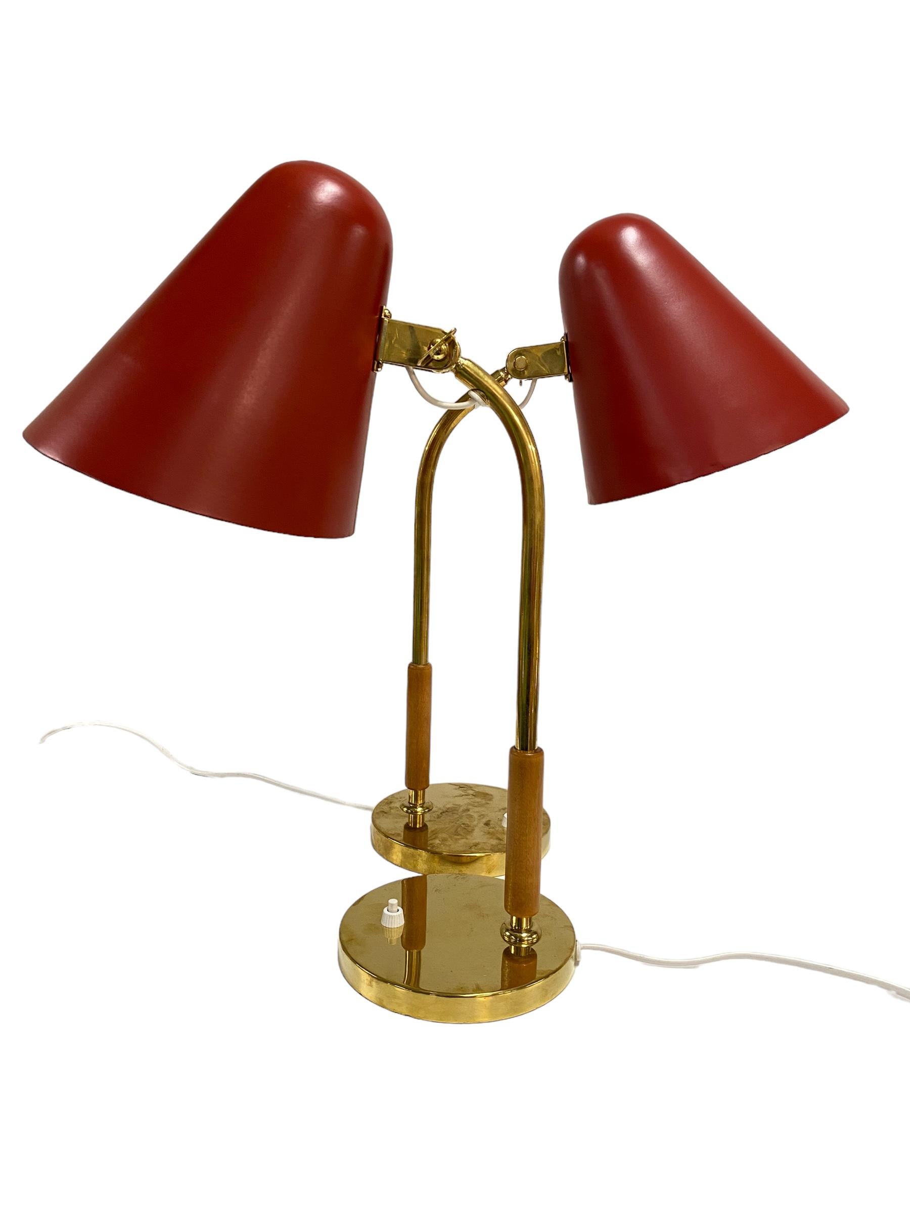 A Pair of Paavo Tynell Table lamps, Model no. 5233, 1950s, Taito Oy In Good Condition For Sale In Helsinki, FI