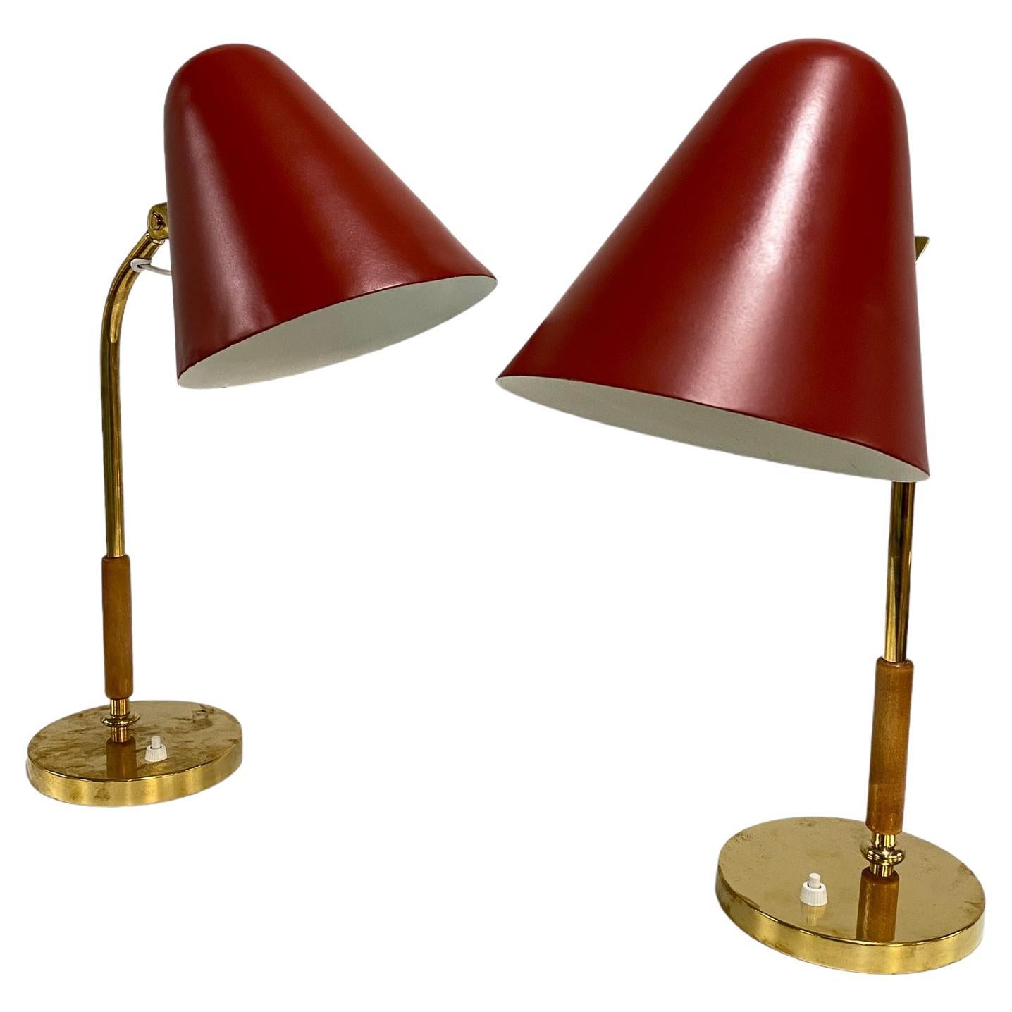 Ein Paar Tischlampen von Paavo Tynell, Modell Nr. 5233, 1950er Jahre, Taito Oy